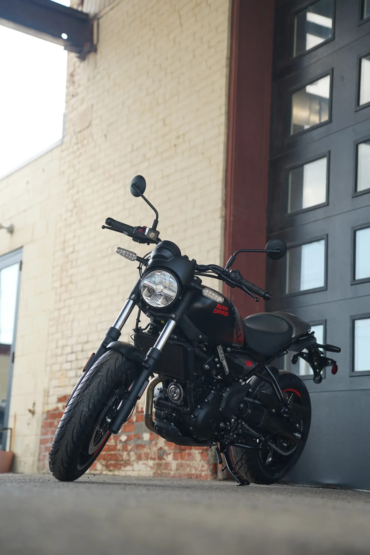 DSC01629 2027 Royal Enfield Guerrilla 450 Apex - Apex Black