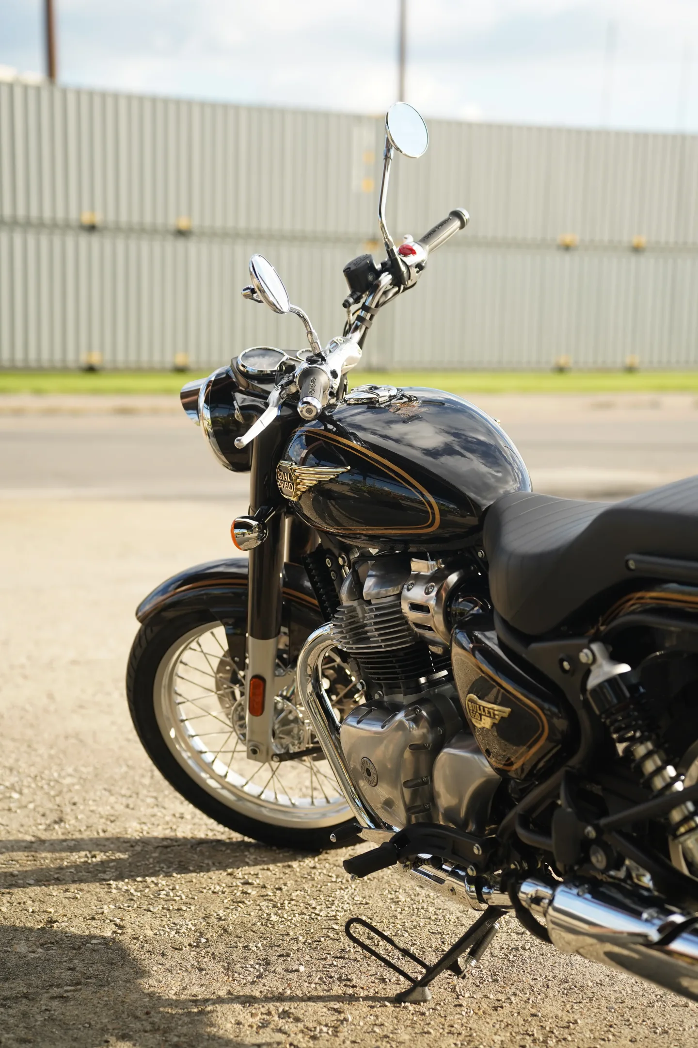 DSC01650 2026 Royal Enfield Bullet 650 - Cannon Black