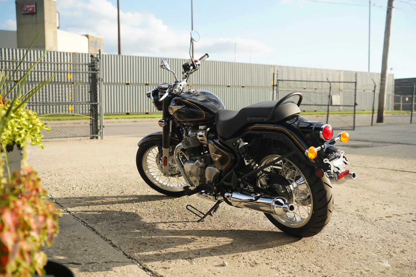 DSC01654 2026 Royal Enfield Bullet 650 - Cannon Black