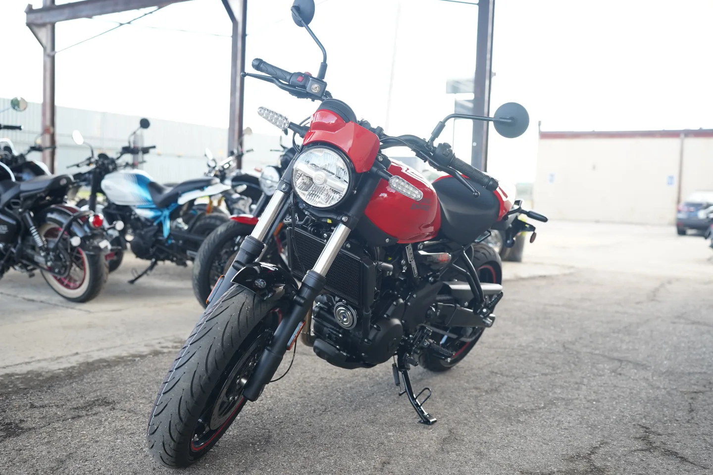 DSC01709 2027 Royal Enfield Guerrilla 450 Apex - Apex Red