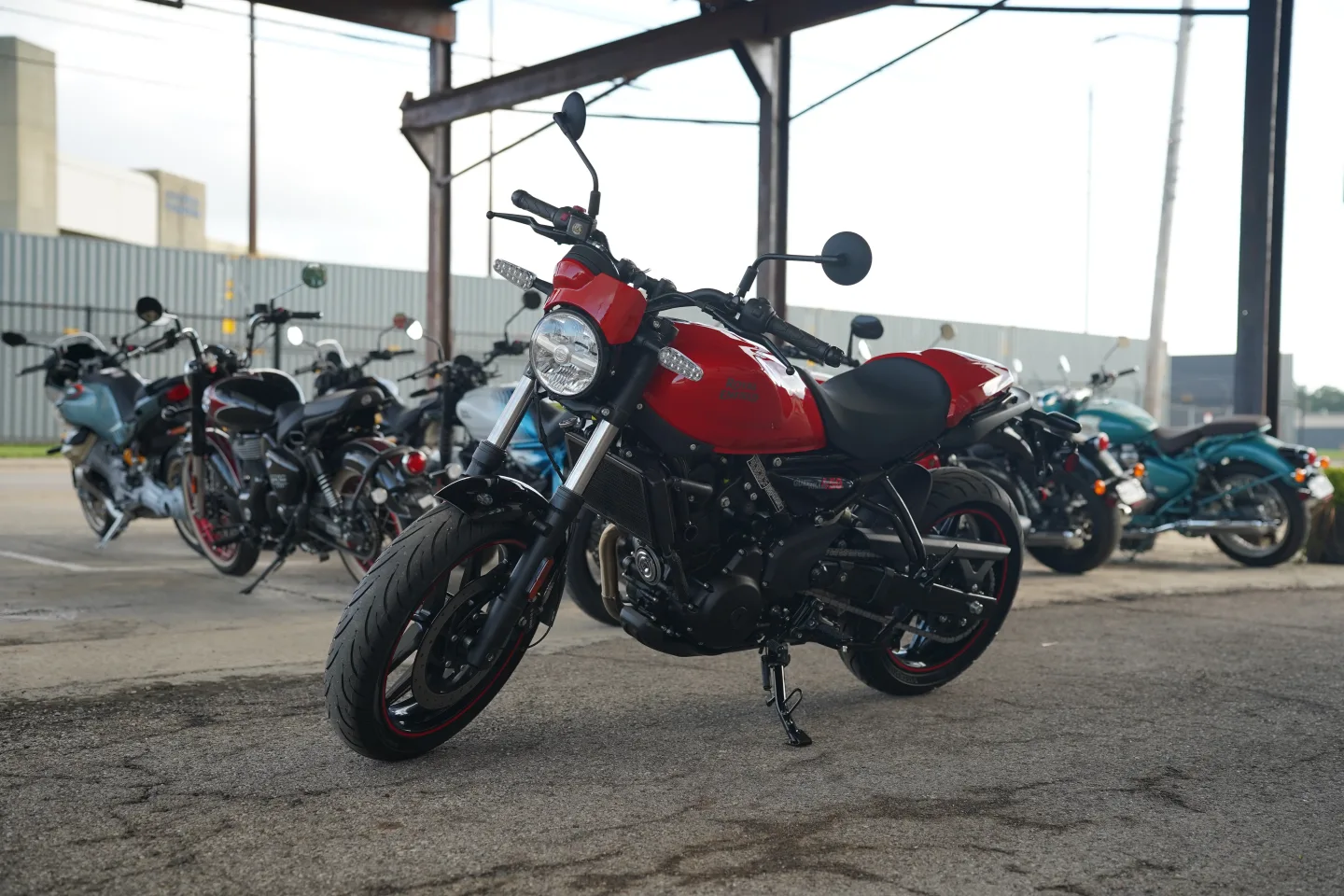 DSC01717 2027 Royal Enfield Guerrilla 450 Apex - Apex Red