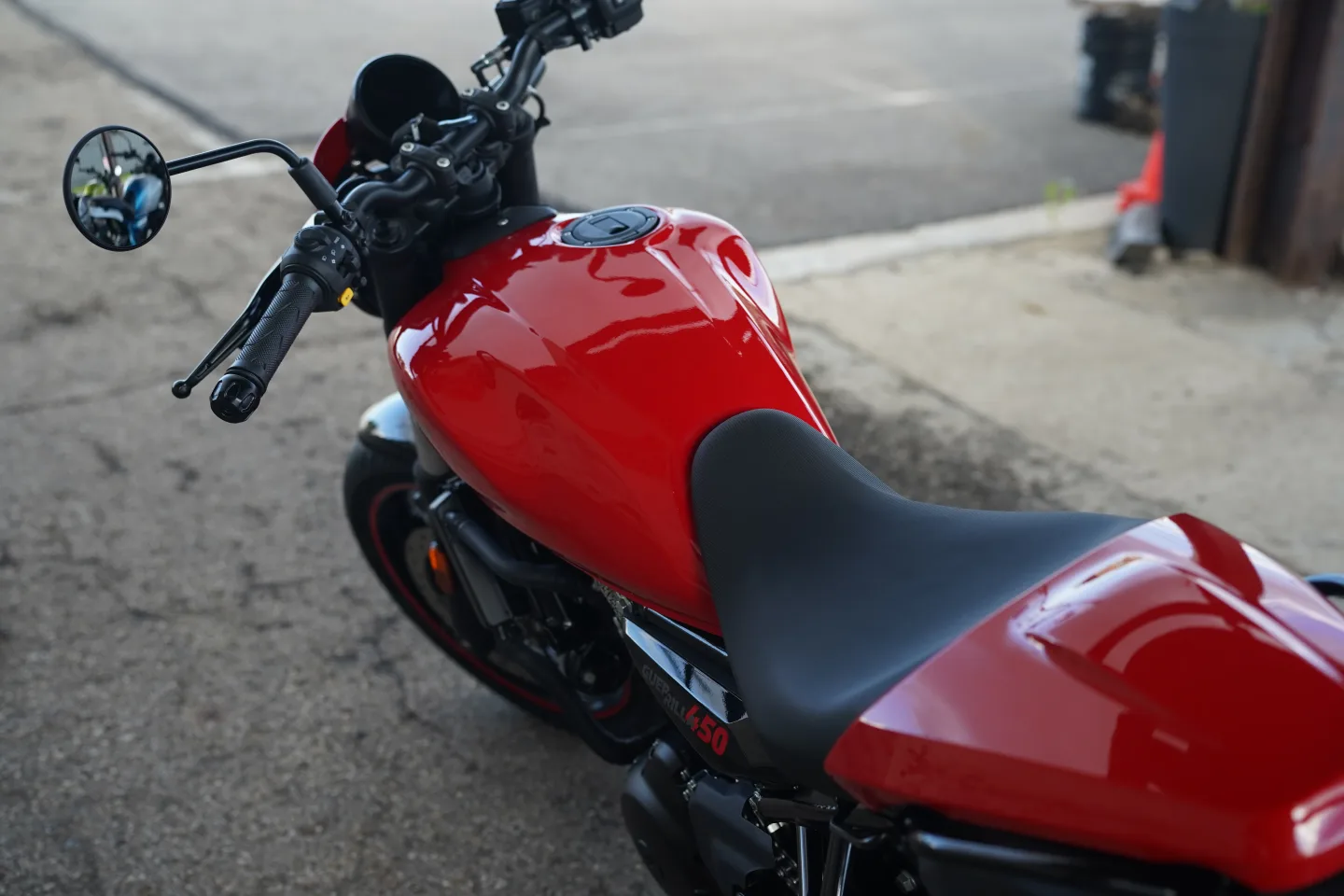 DSC01726 2027 Royal Enfield Guerrilla 450 Apex - Apex Red