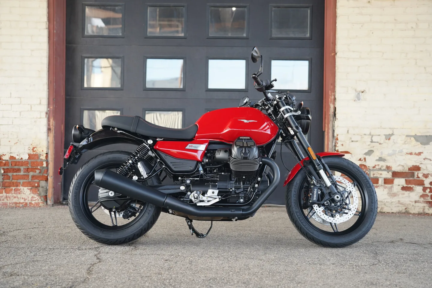 2027 Moto Guzzi V7 Sport - Rosso Monza