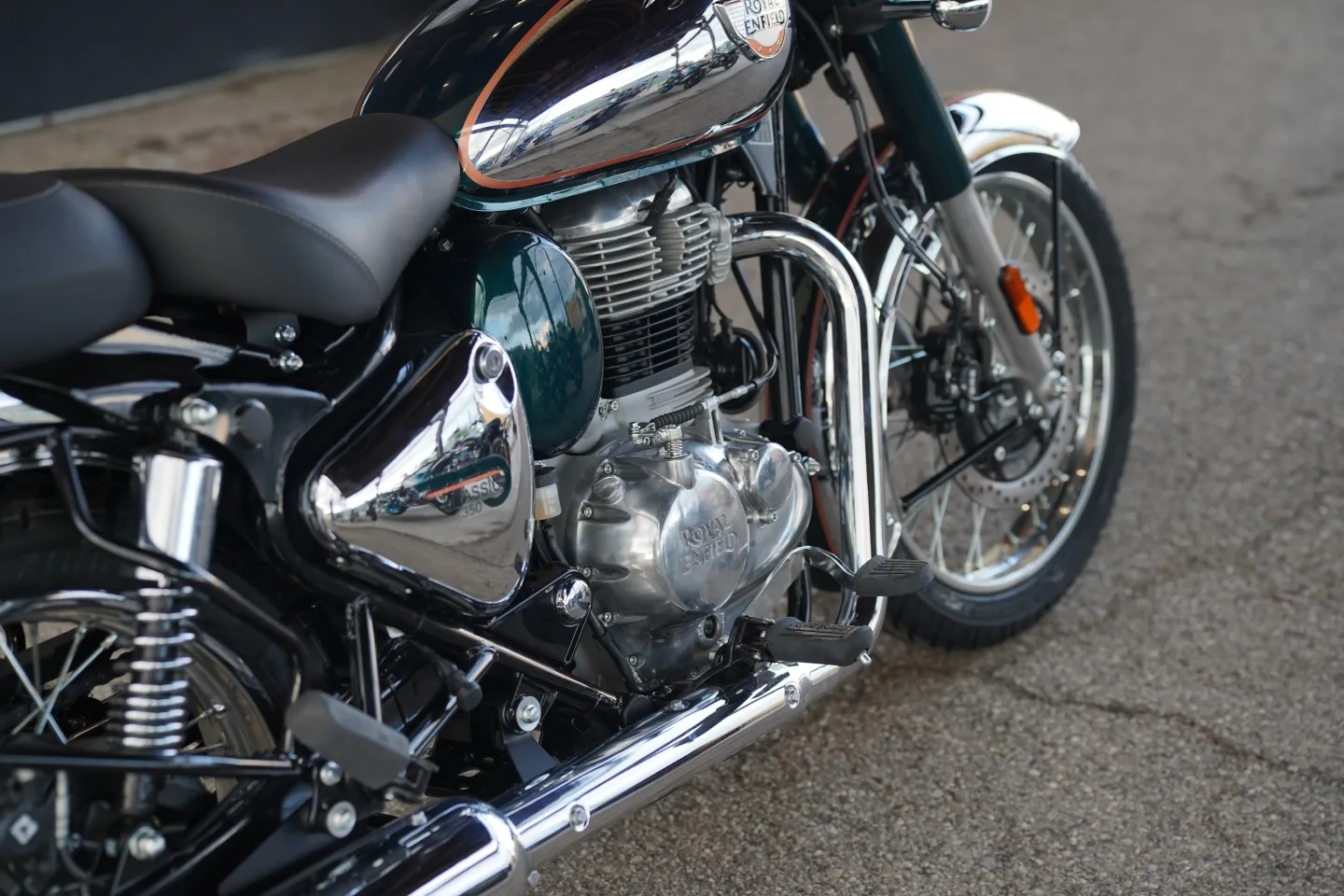 2027 Royal Enfield Classic 350 - Emerald Green