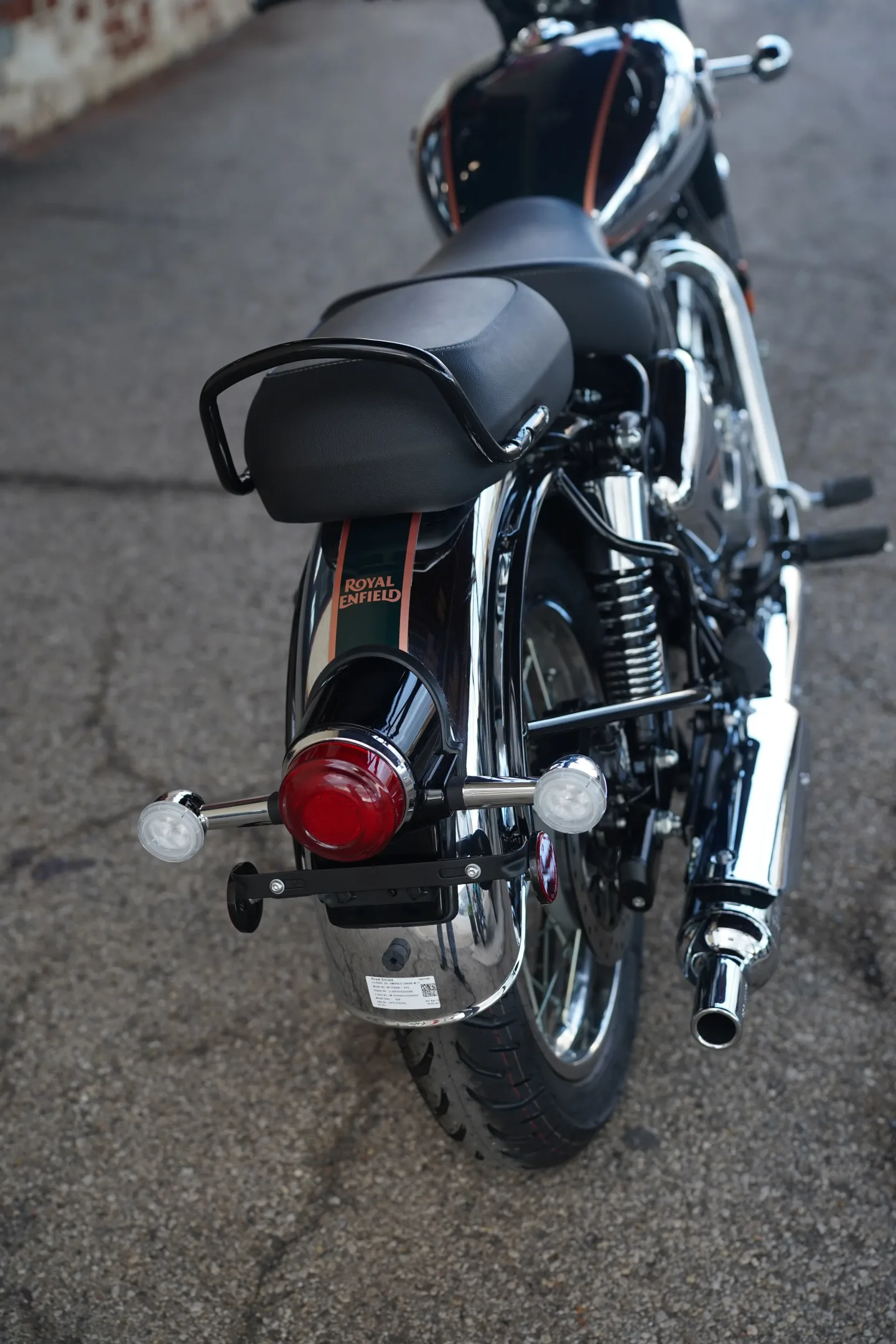 2027 Royal Enfield Classic 350 - Emerald Green