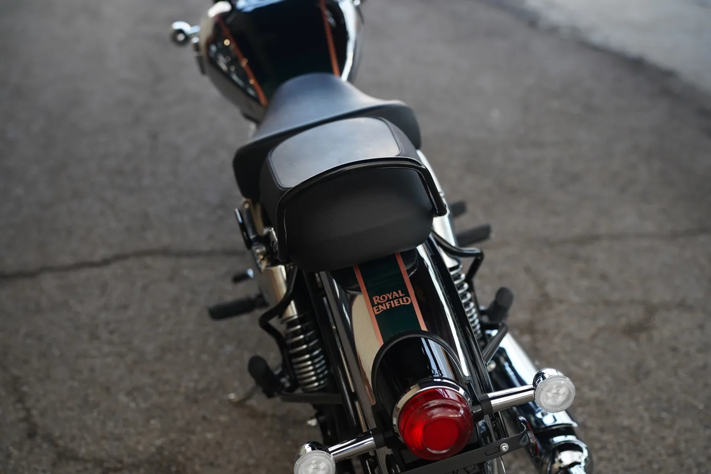 2027 Royal Enfield Classic 350 - Emerald Green