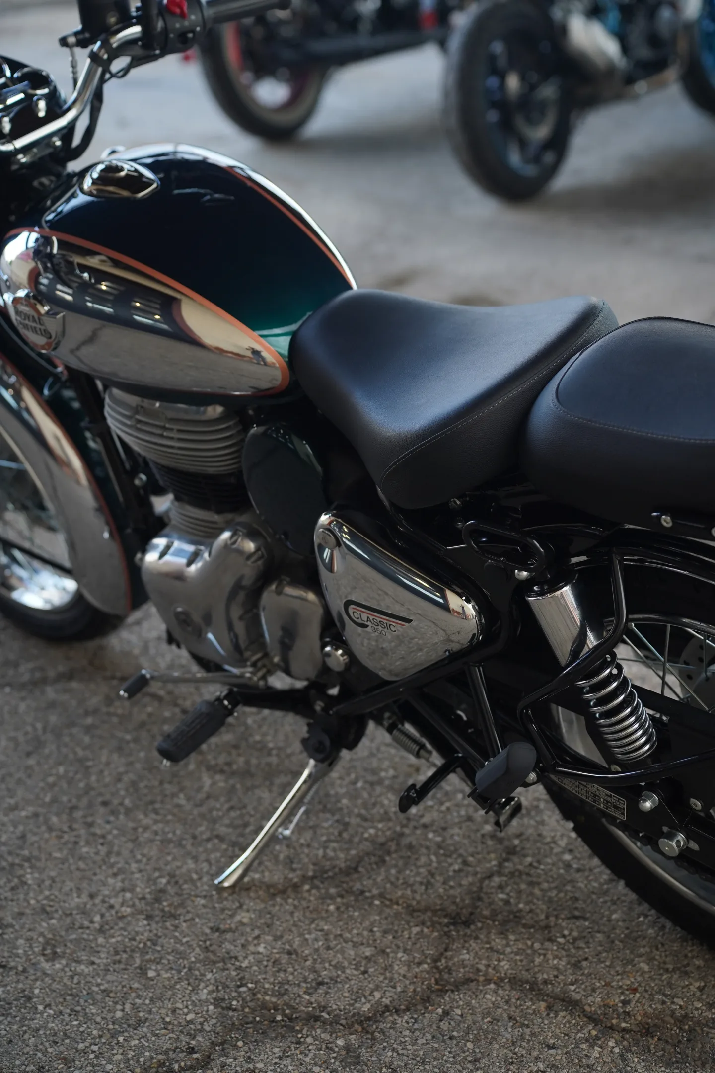 2027 Royal Enfield Classic 350 - Emerald Green