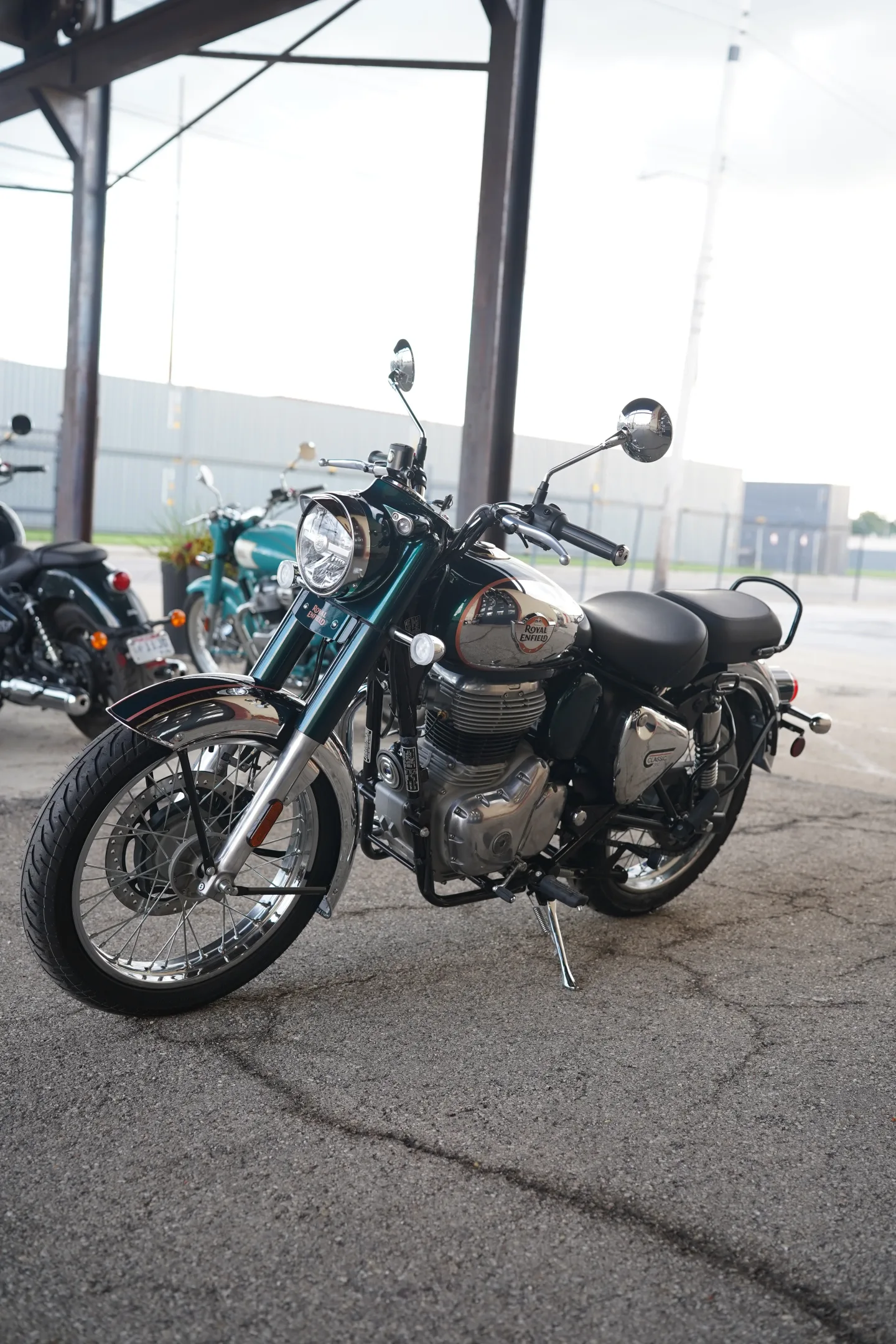 2027 Royal Enfield Classic 350 - Emerald Green