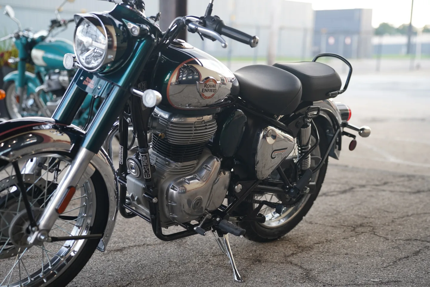 2027 Royal Enfield Classic 350 - Emerald Green