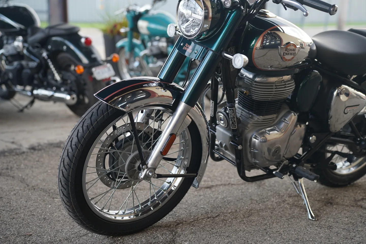 2027 Royal Enfield Classic 350 - Emerald Green