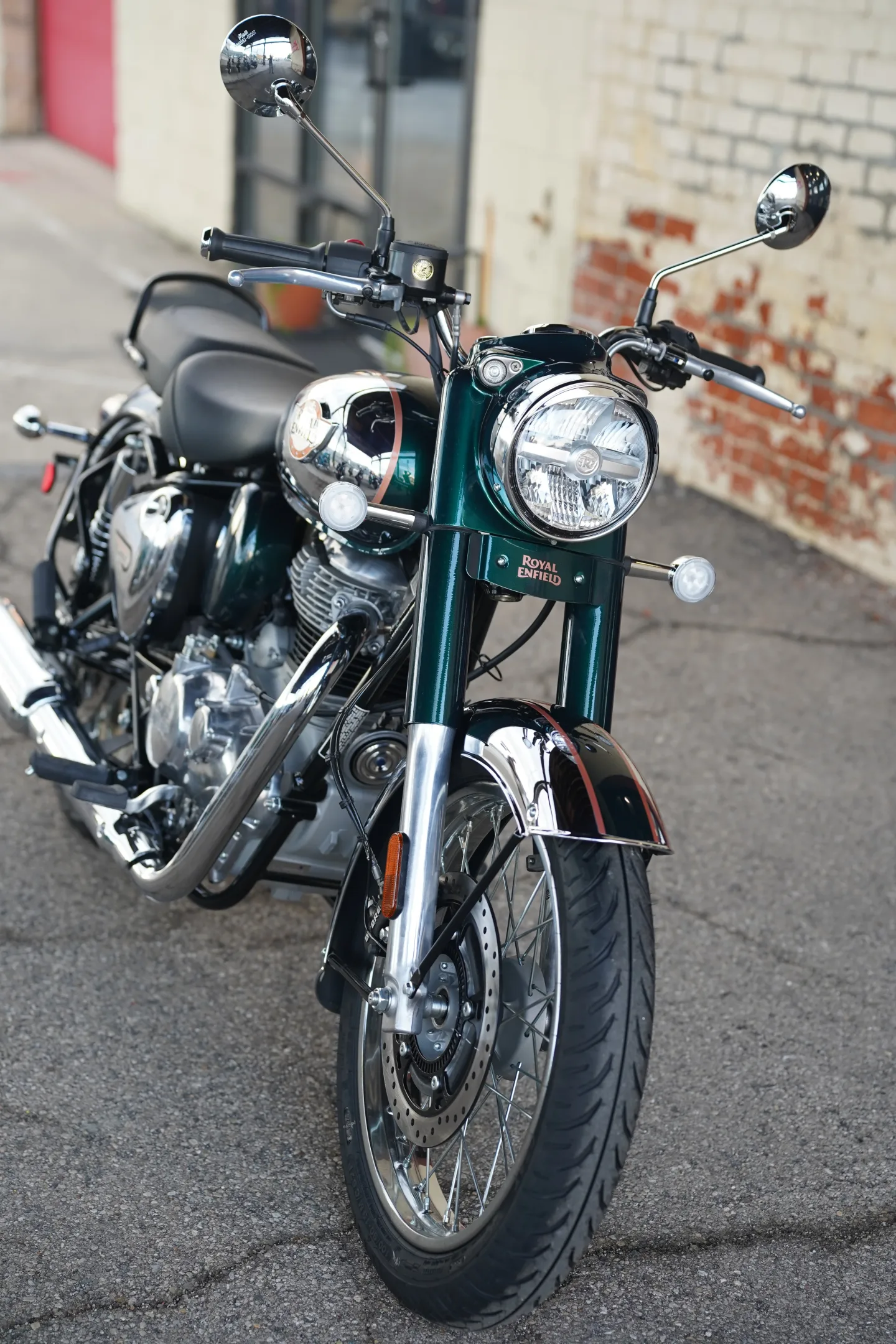 2027 Royal Enfield Classic 350 - Emerald Green