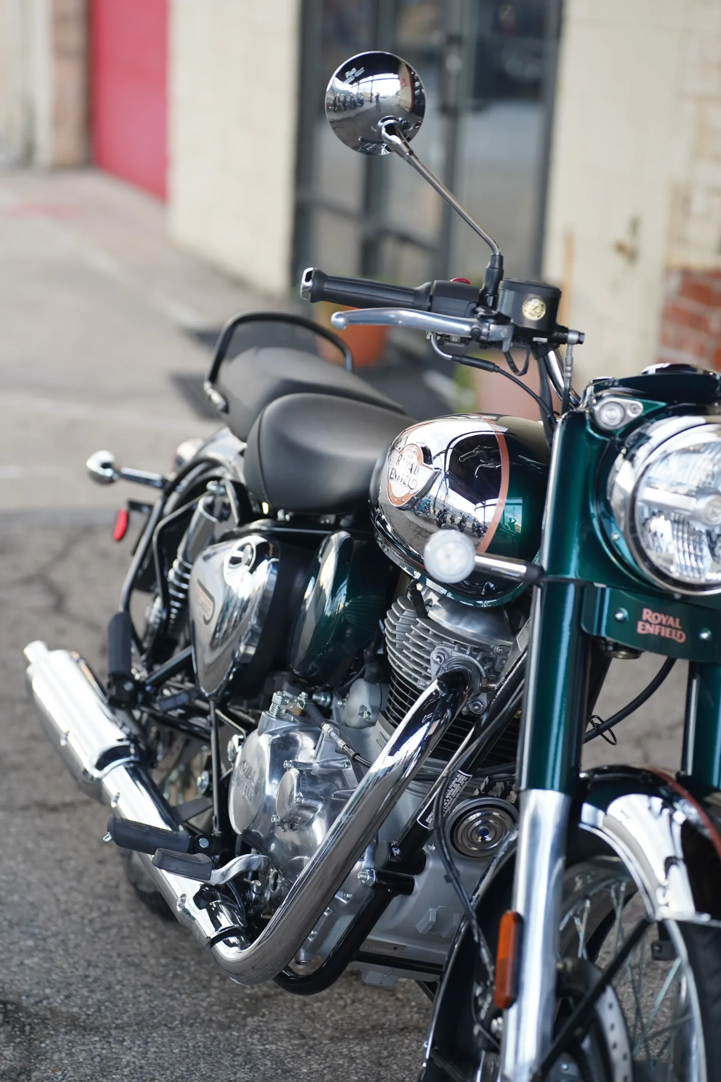 2027 Royal Enfield Classic 350 - Emerald Green