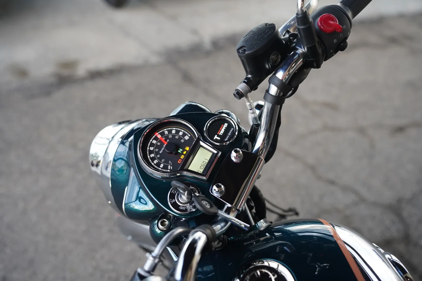 2027 Royal Enfield Classic 350 - Emerald Green