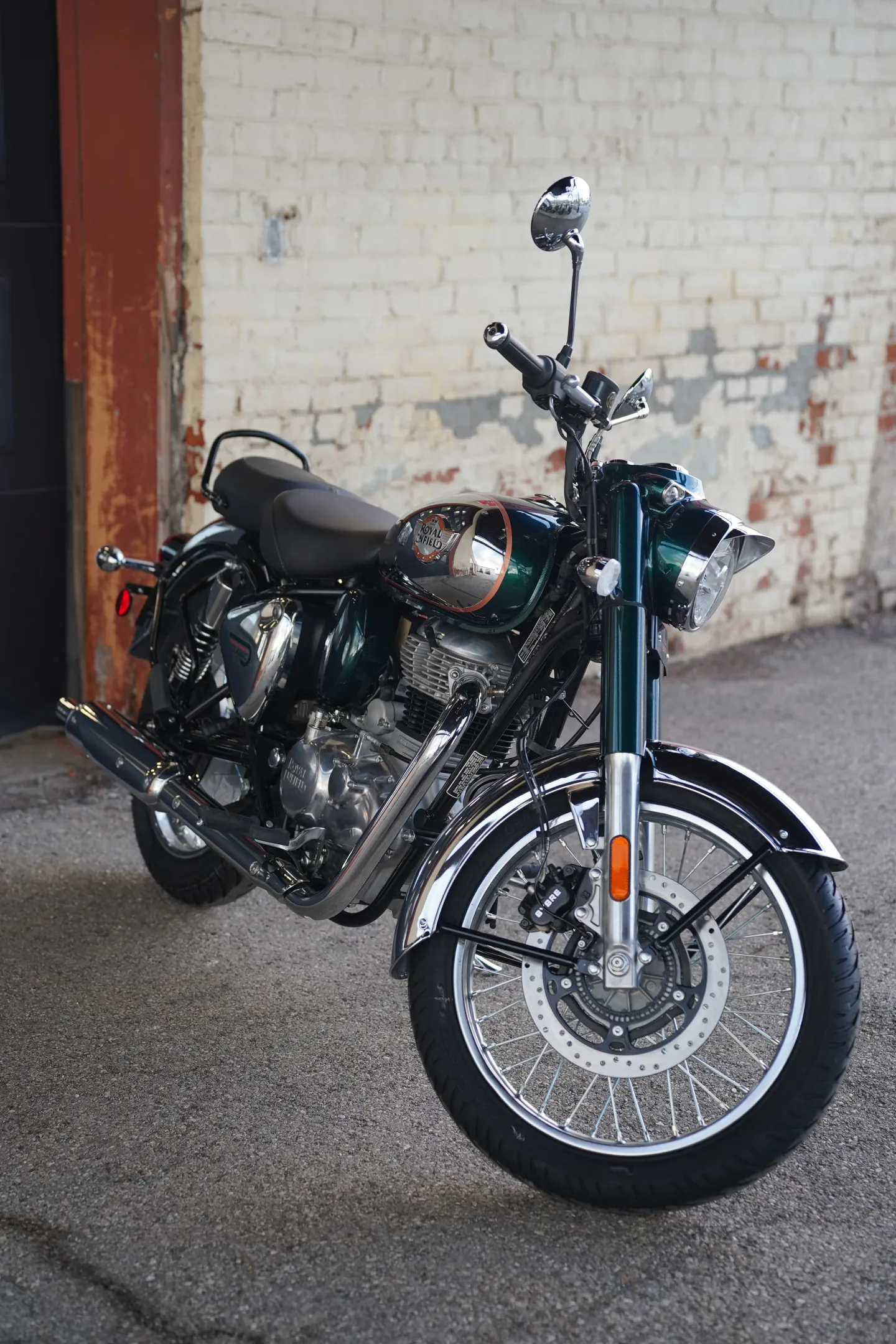 2027 Royal Enfield Classic 350 - Emerald Green
