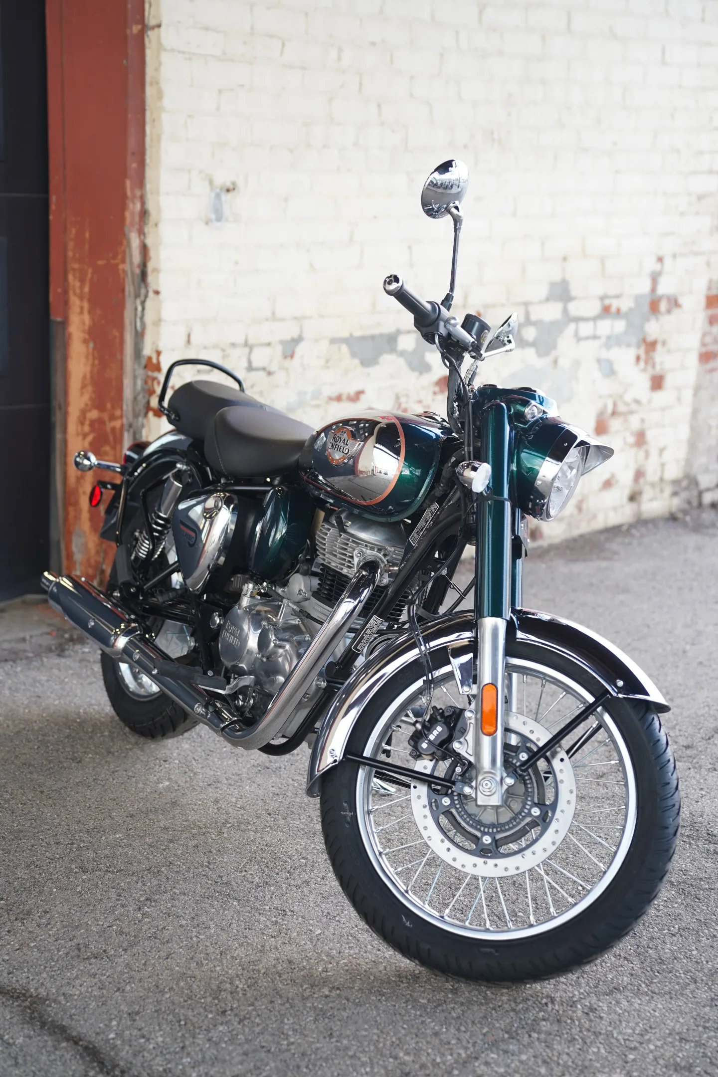 2027 Royal Enfield Classic 350 - Emerald Green