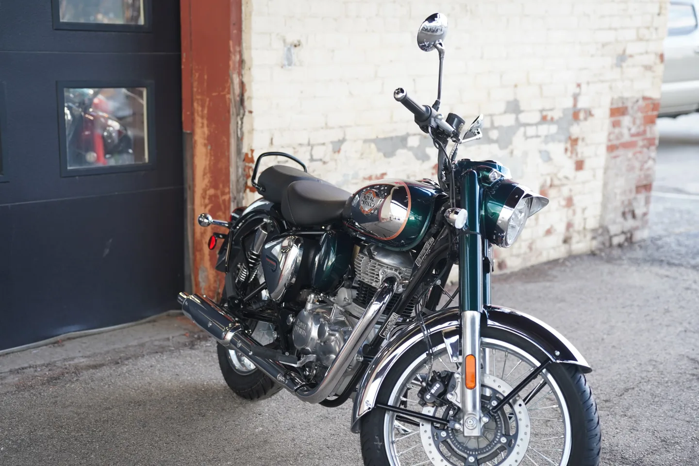 2027 Royal Enfield Classic 350 - Emerald Green