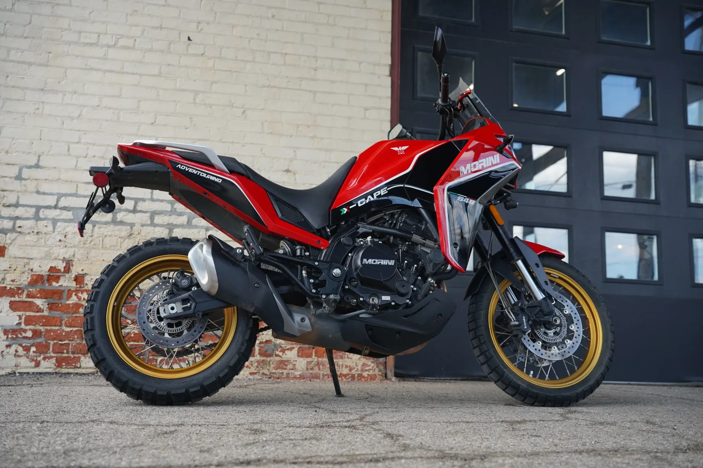 DSC01928 2024 Moto Morini X-Cape 650 - Italian Red