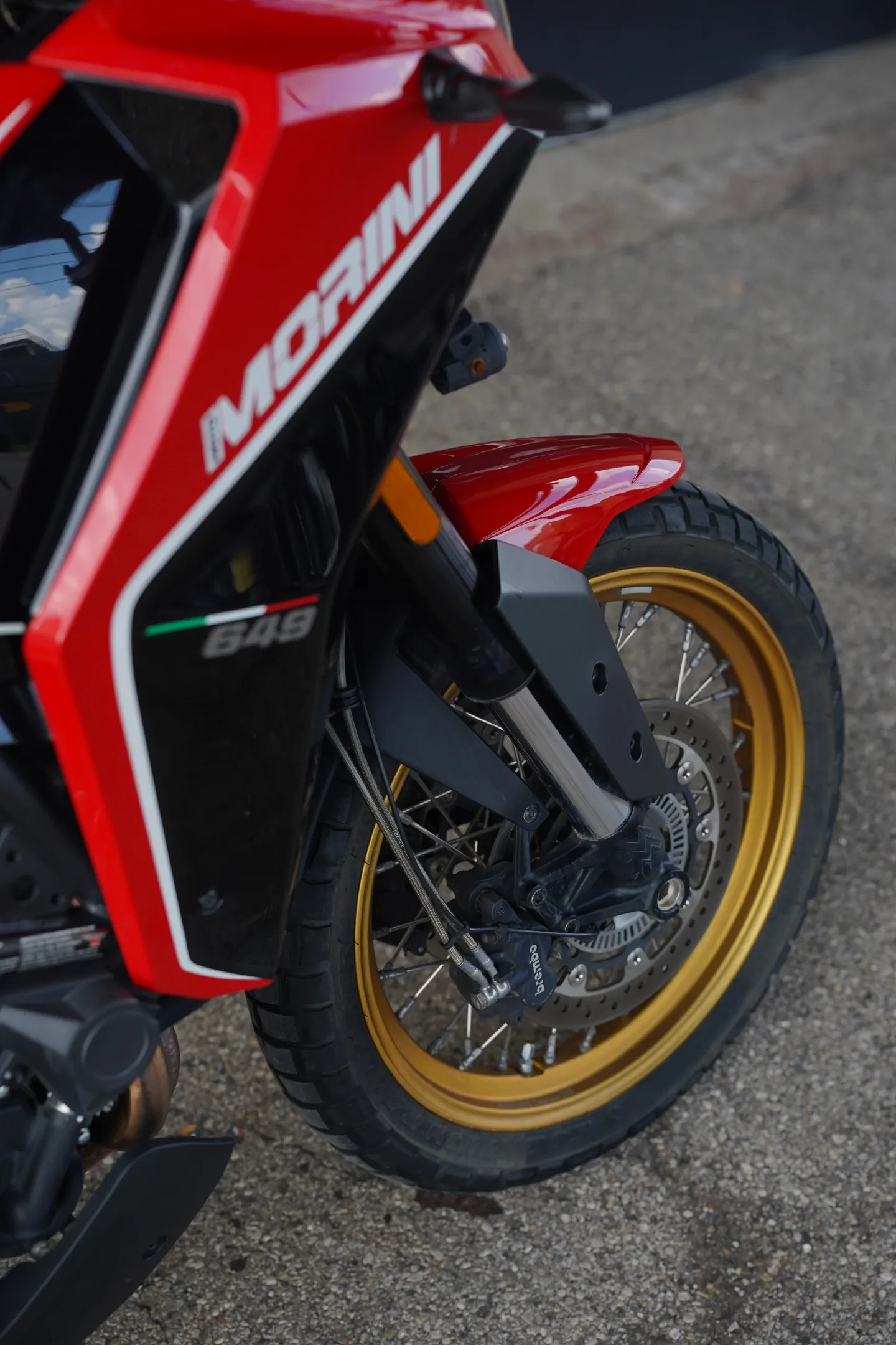 DSC01935 2024 Moto Morini X-Cape 650 - Italian Red