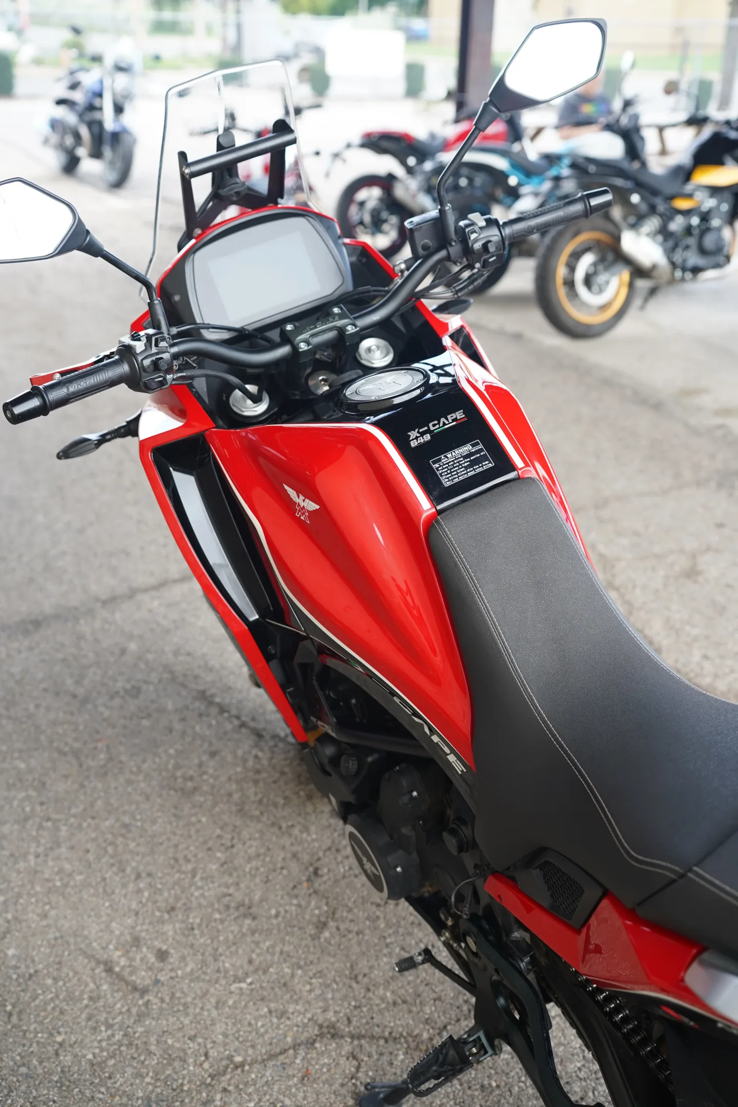 DSC01966 2024 Moto Morini X-Cape 650 - Italian Red