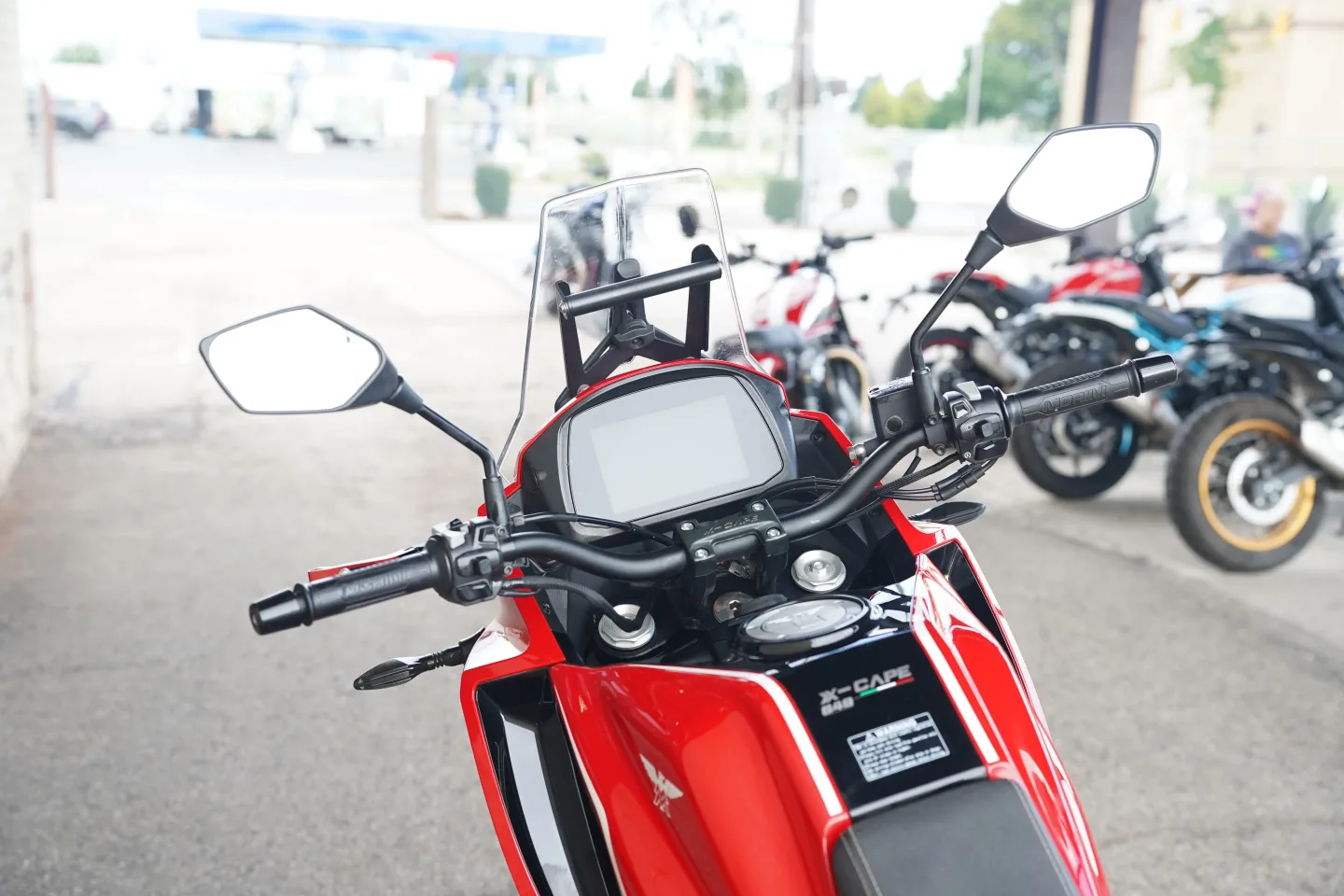 DSC01968 2024 Moto Morini X-Cape 650 - Italian Red