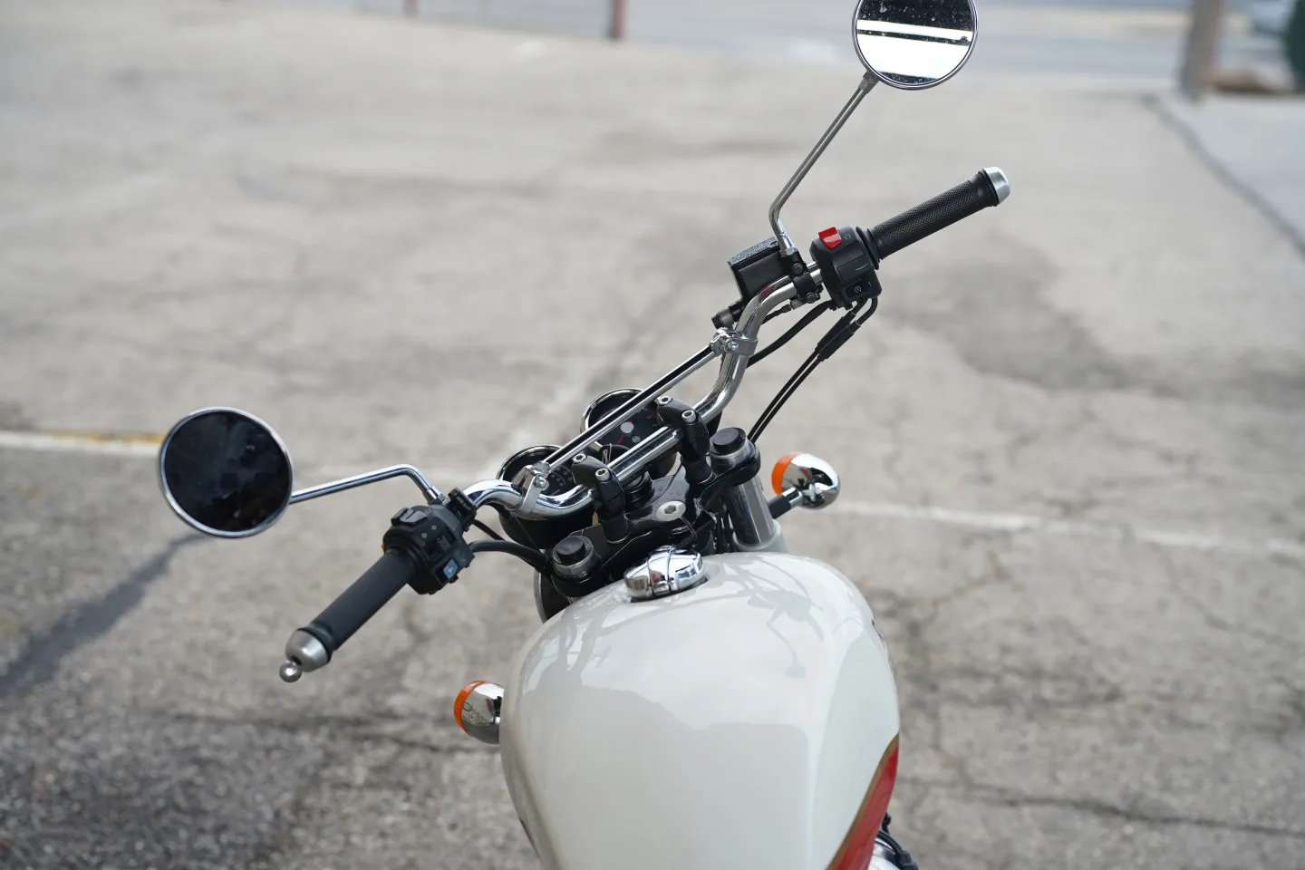 2023 Royal Enfield INT650 - Baker Express