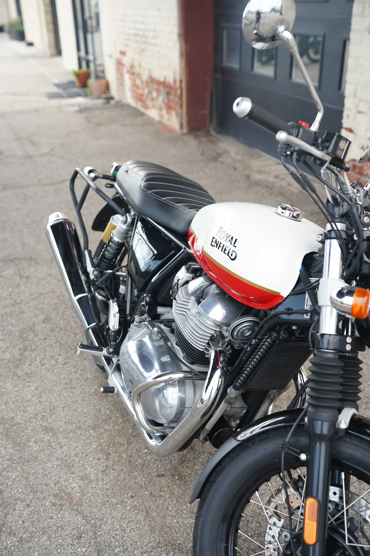2023 Royal Enfield INT650 - Baker Express