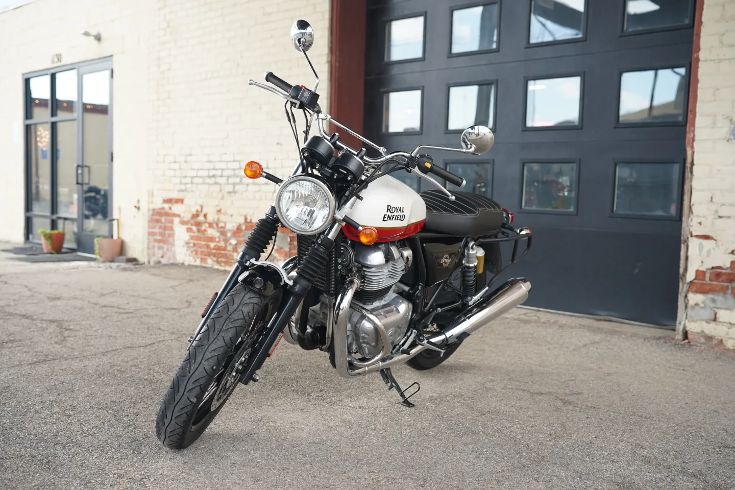 2023 Royal Enfield INT650 - Baker Express