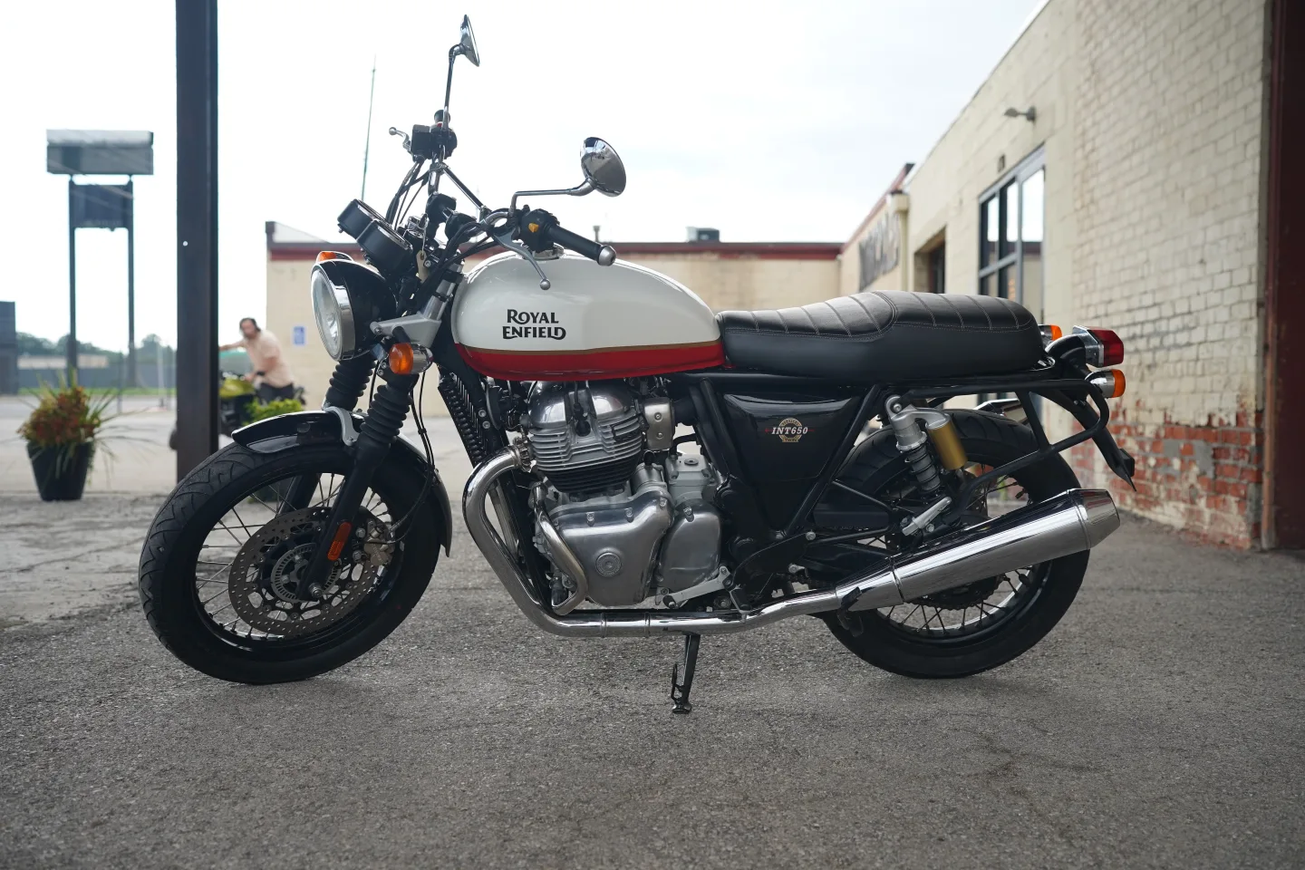 2023 Royal Enfield INT650 - Baker Express