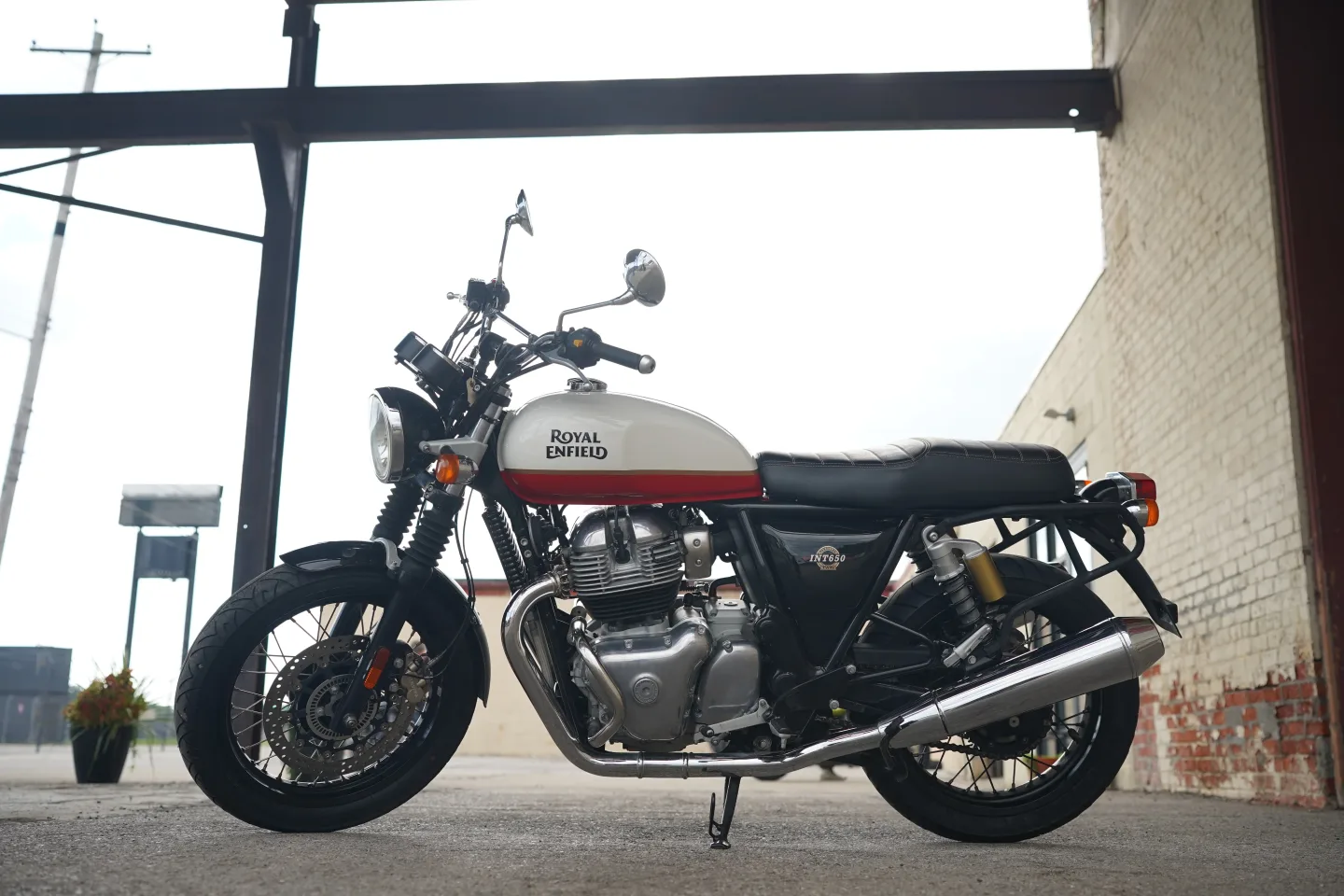 2023 Royal Enfield INT650 - Baker Express