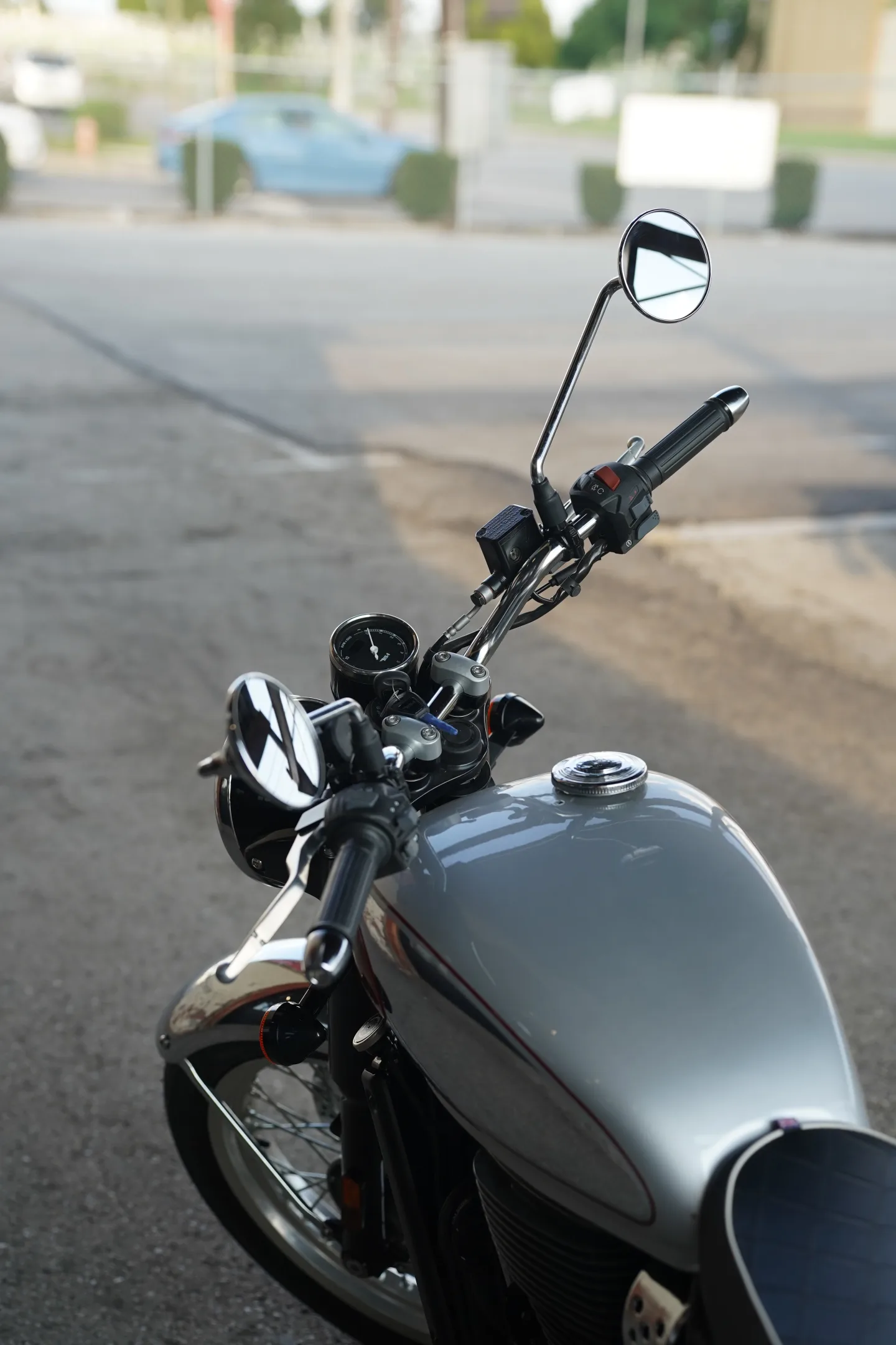 2026 BSA Gold Star 650 - Legacy Silver Sheen