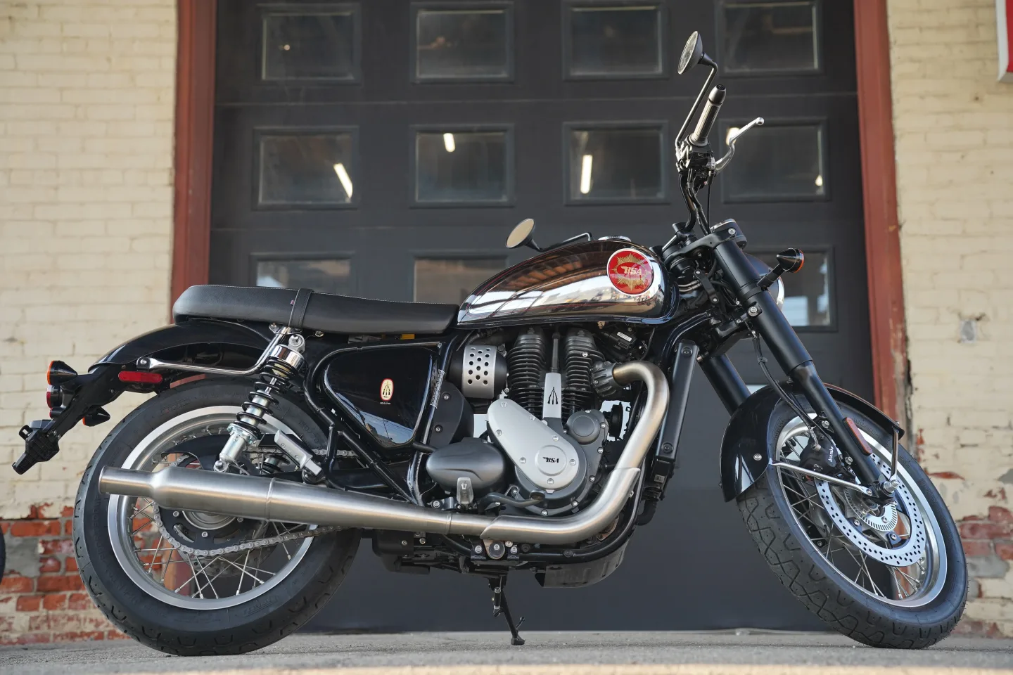 2026 BSA Gold Star 650 - Midnight Black