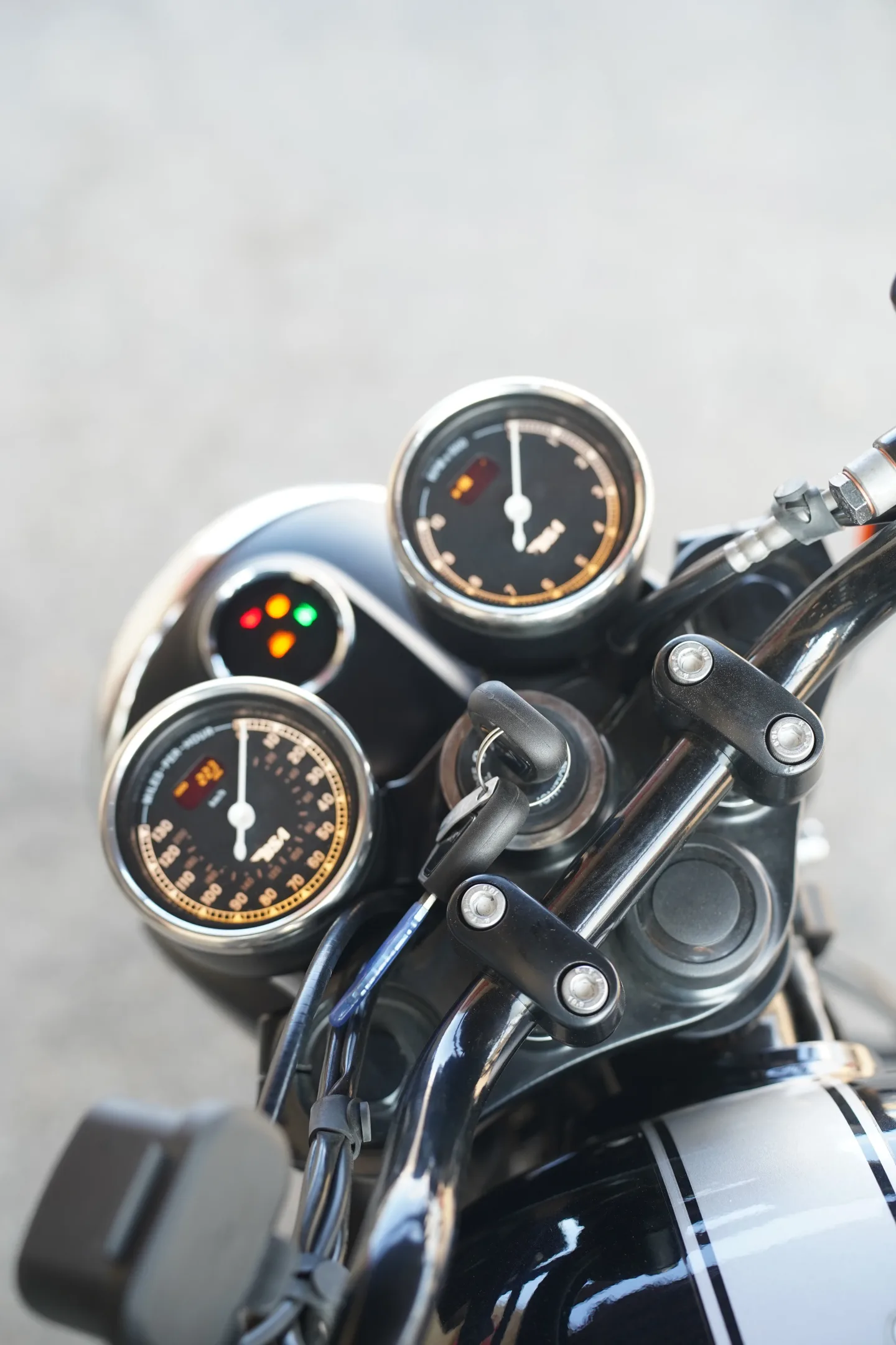 2026 BSA Gold Star 650 - Midnight Black