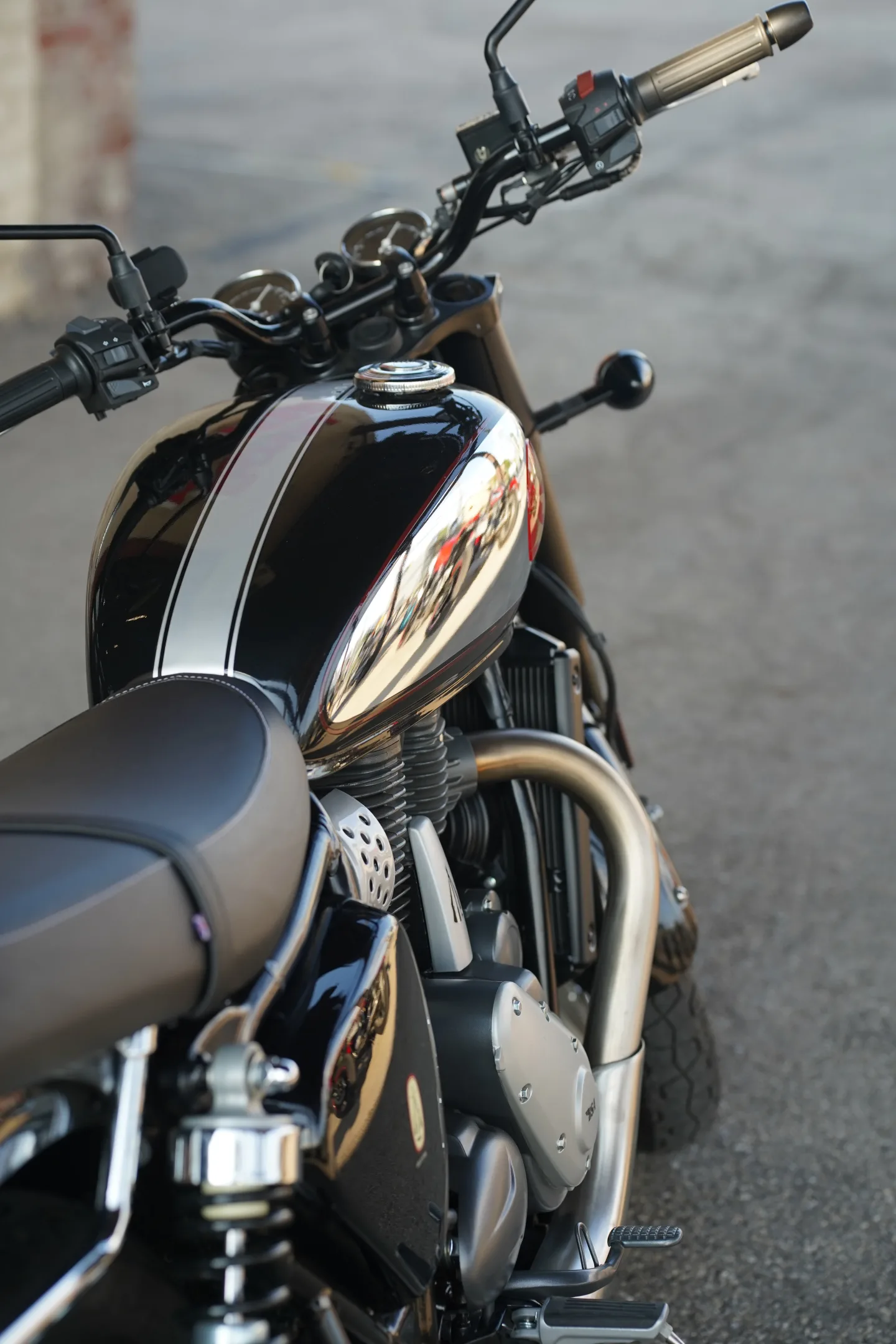2026 BSA Gold Star 650 - Midnight Black