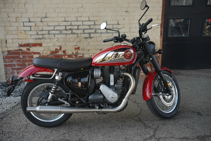 DSC02207 2026 BSA Gold Star 650 - Insignia Red