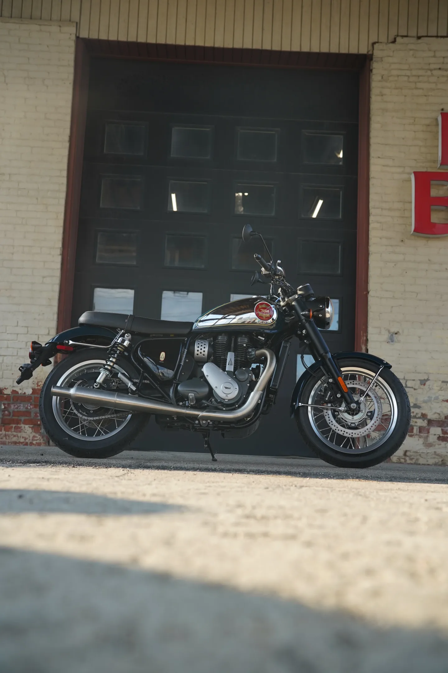 2026 BSA Gold Star 650 - Highland Green