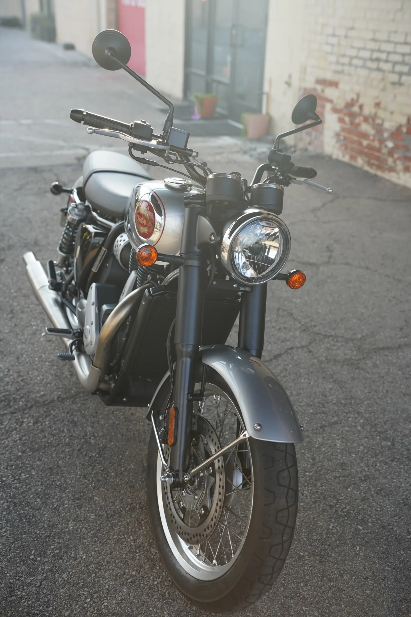 DSC02323 2026 BSA Gold Star 650 - Dawn Silver