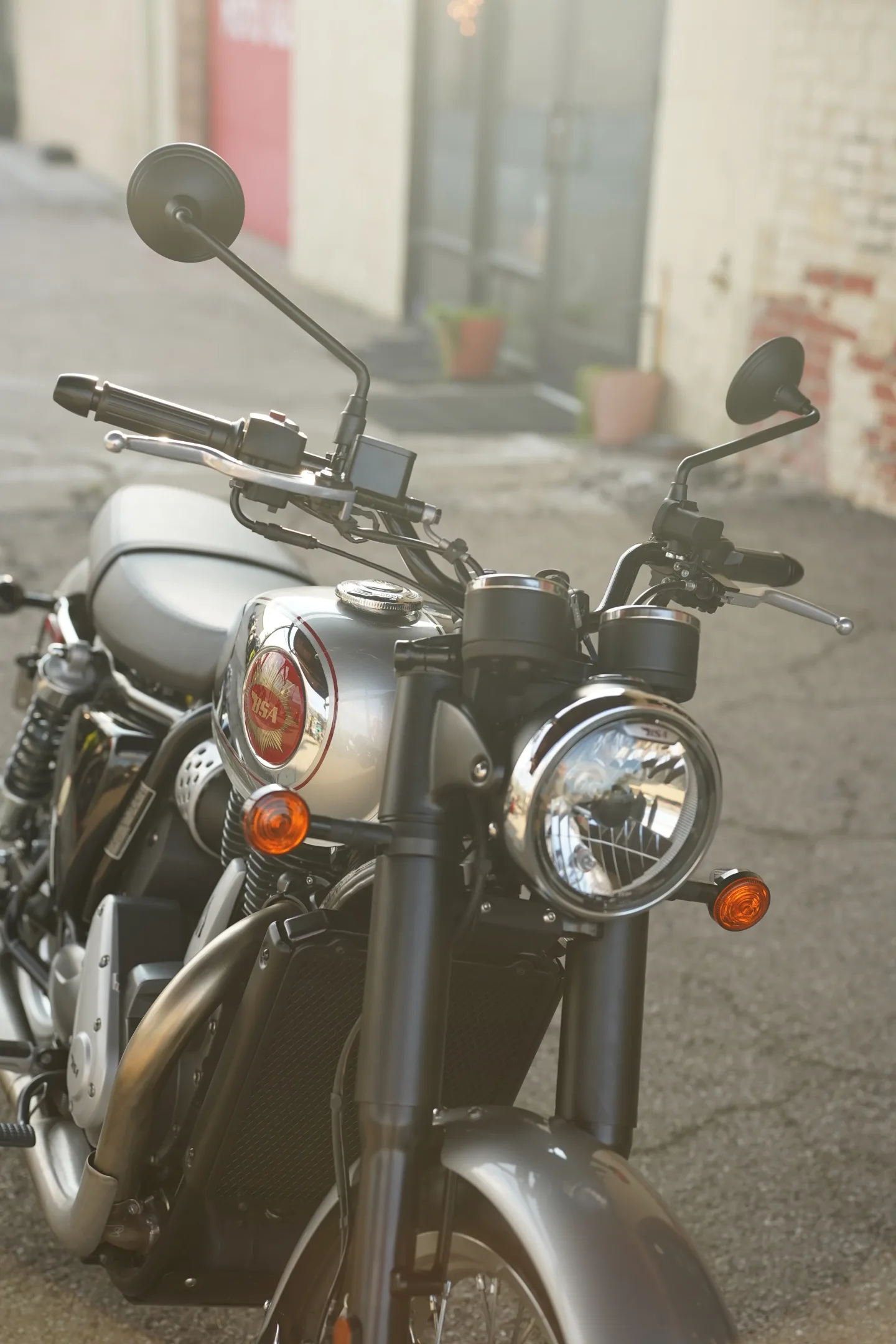 DSC02324 2026 BSA Gold Star 650 - Dawn Silver