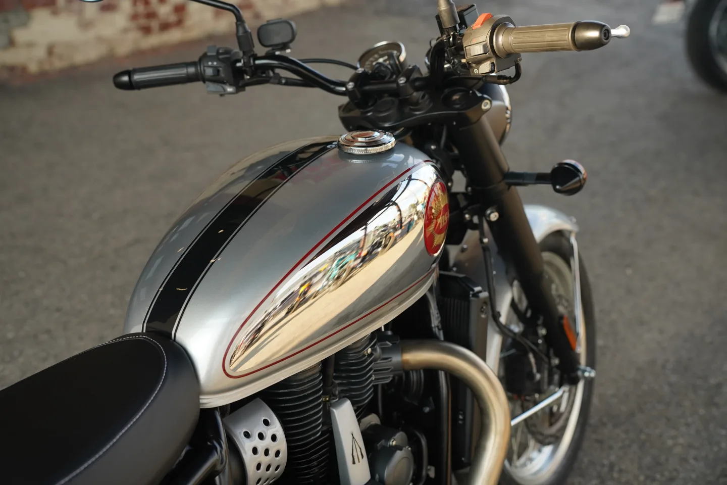 DSC02331 2026 BSA Gold Star 650 - Dawn Silver