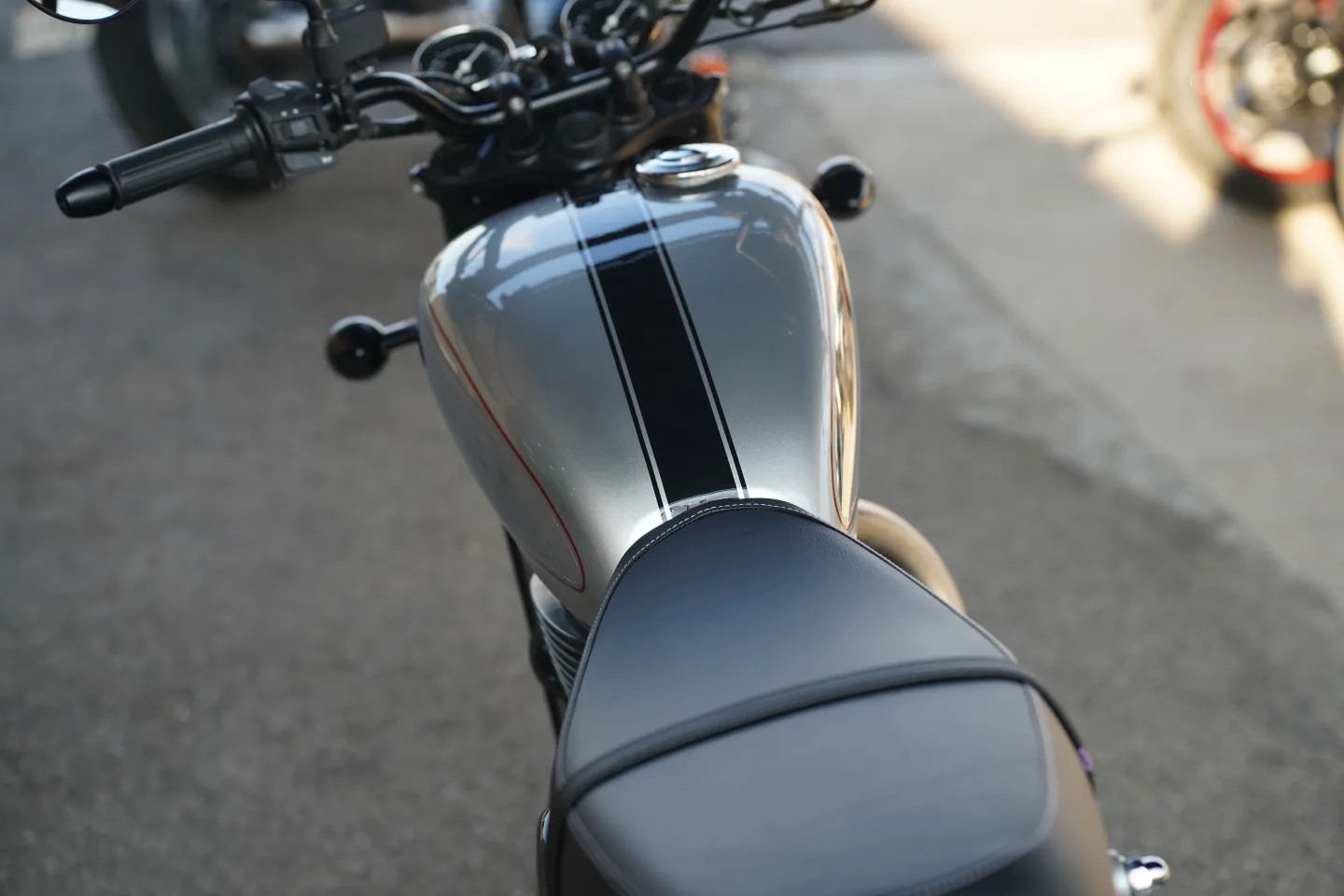 DSC02338 2026 BSA Gold Star 650 - Dawn Silver