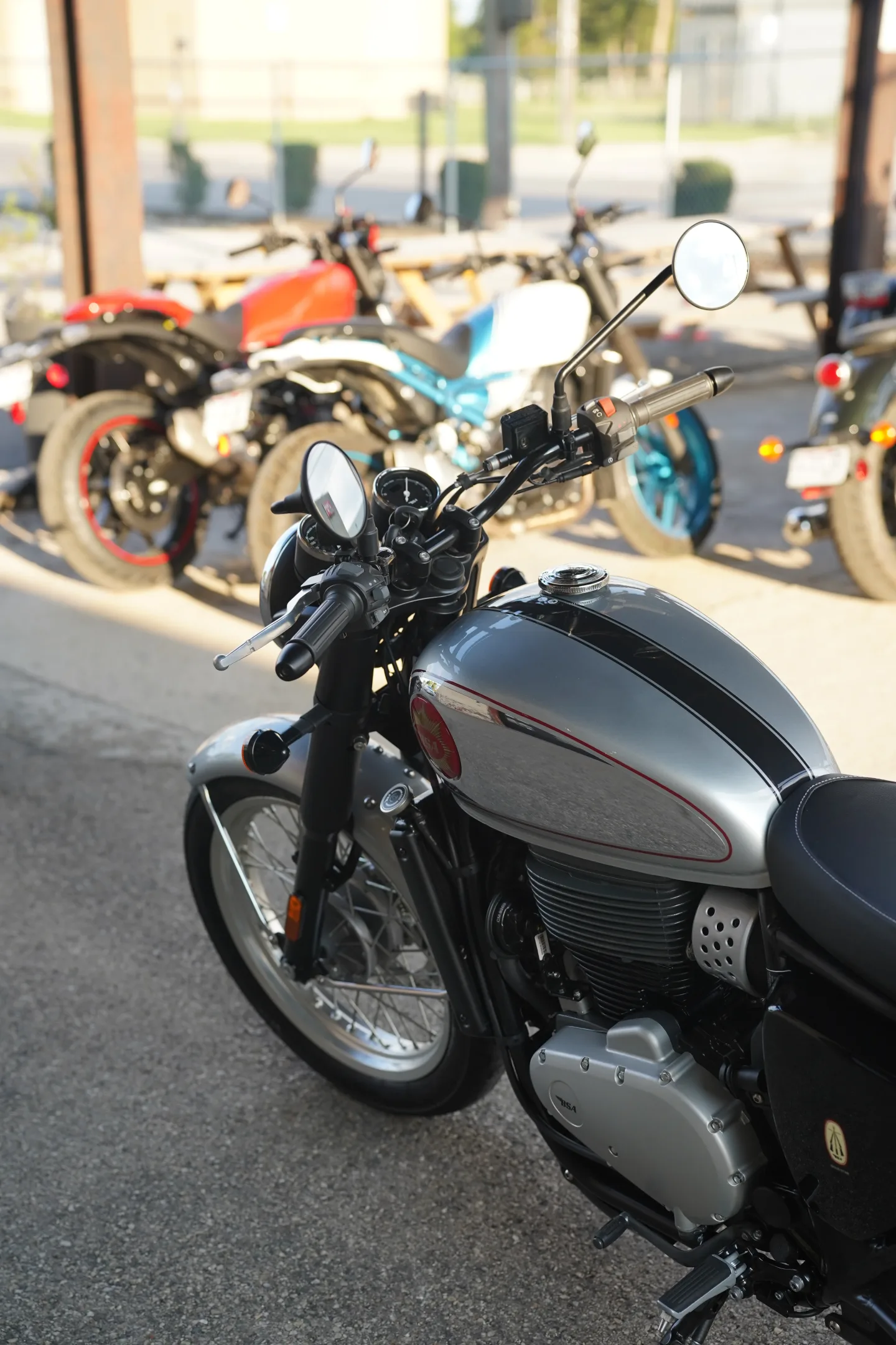 DSC02343 2026 BSA Gold Star 650 - Dawn Silver