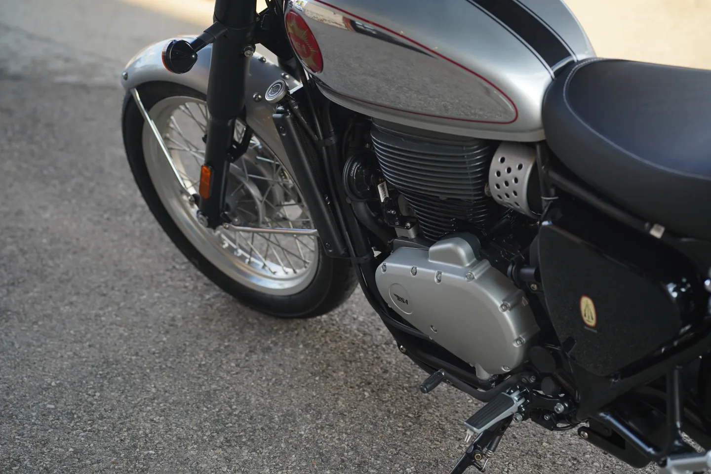 DSC02347 2026 BSA Gold Star 650 - Dawn Silver