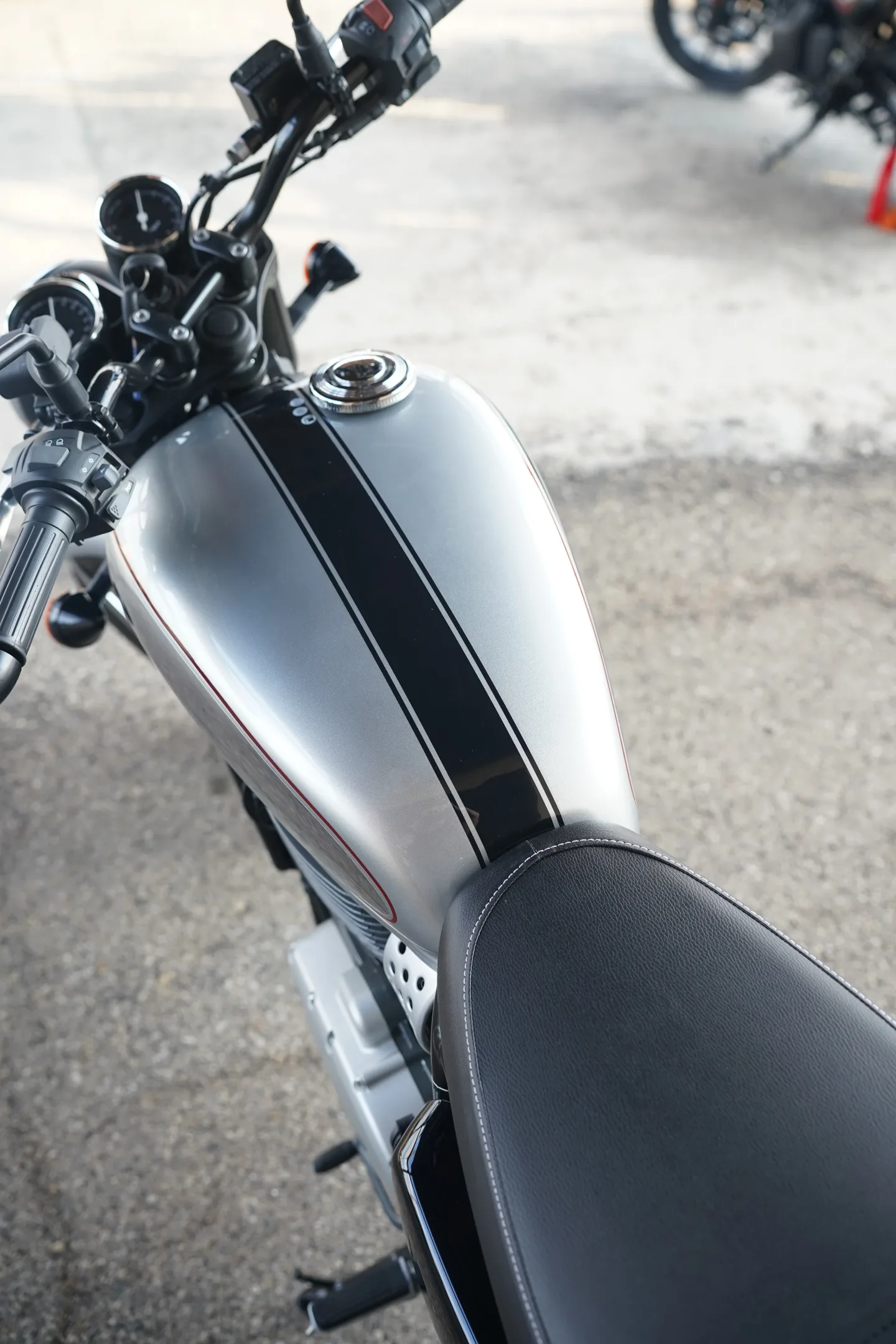 DSC02378 2026 BSA Gold Star 650 - Dawn Silver