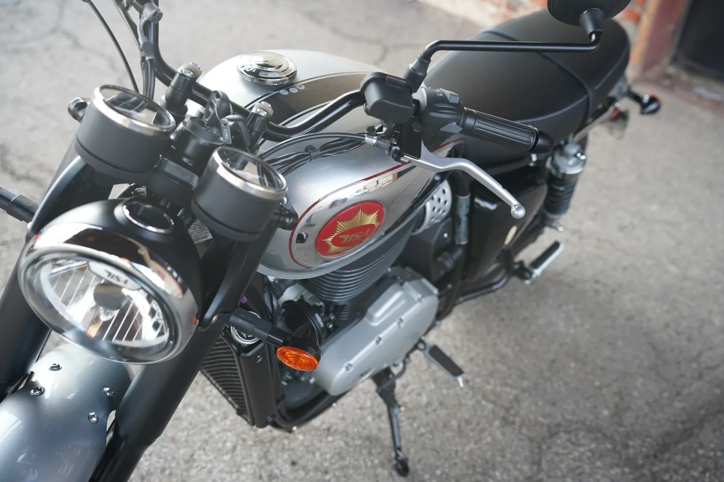DSC02383 2026 BSA Gold Star 650 - Dawn Silver
