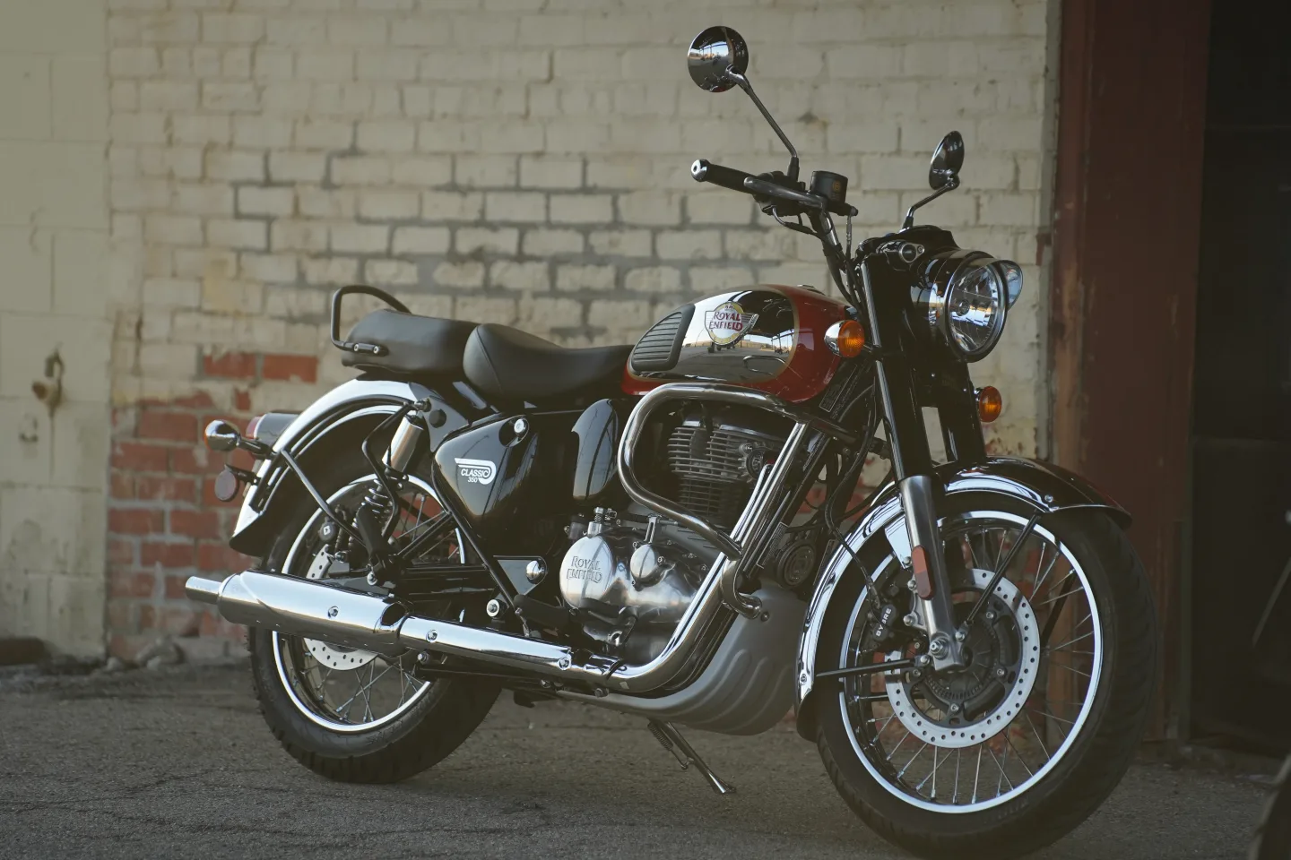 2024 Royal Enfield Classic 350 - Chrome Red - Used