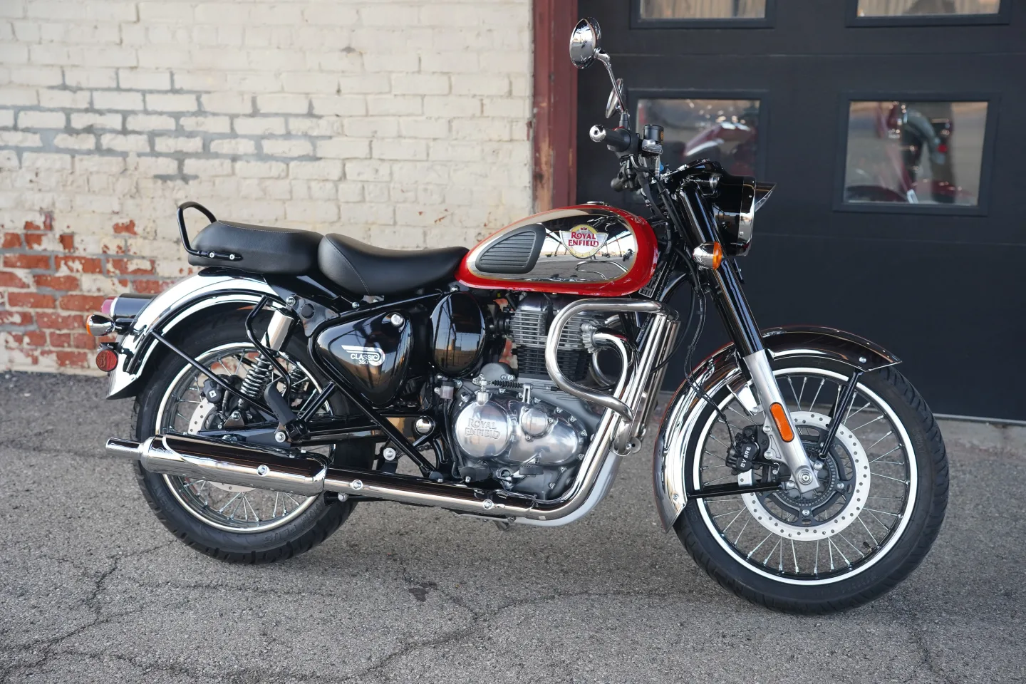 2024 Royal Enfield Classic 350 - Chrome Red - Used