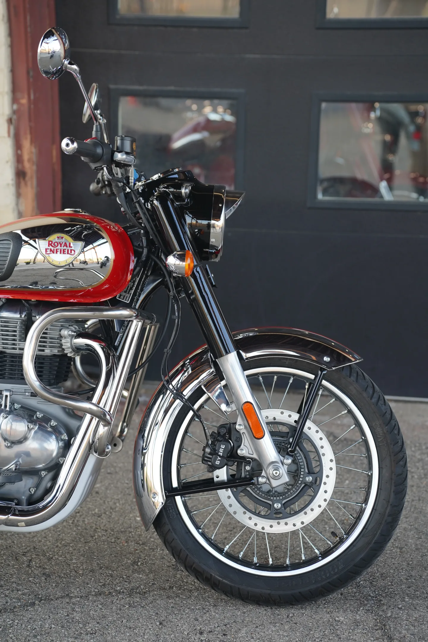 2024 Royal Enfield Classic 350 - Chrome Red - Used