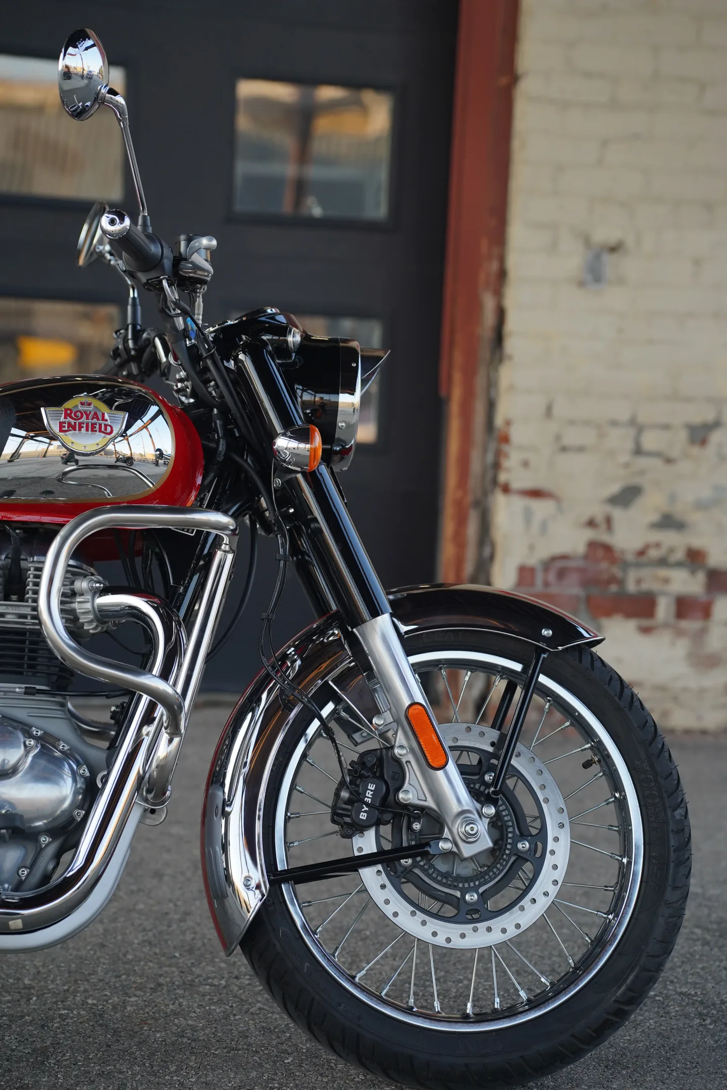 2024 Royal Enfield Classic 350 - Chrome Red - Used
