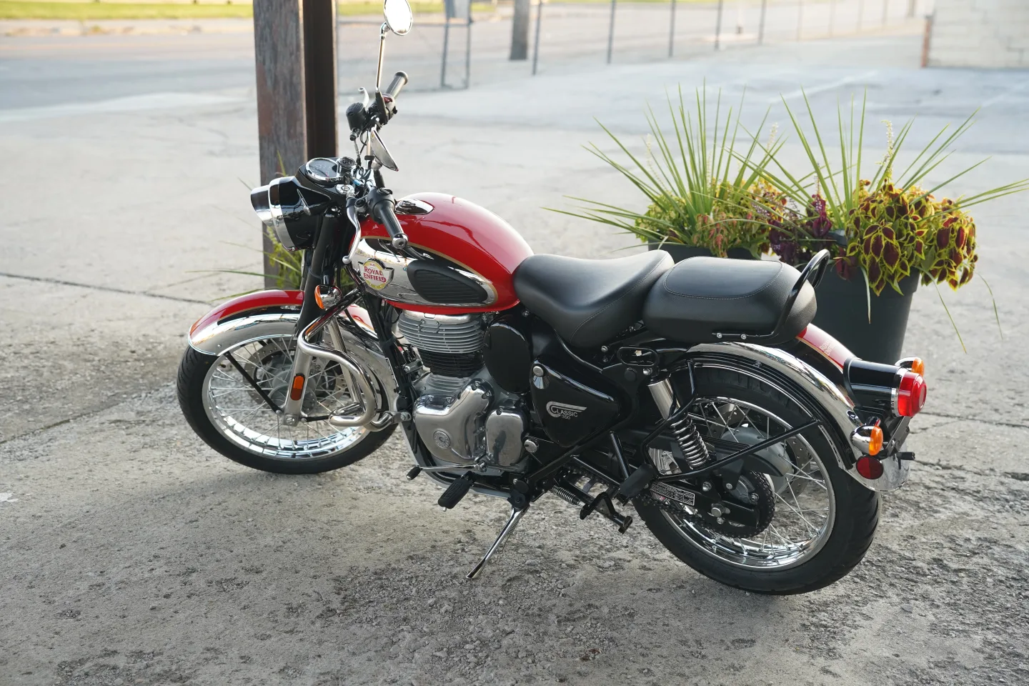 2024 Royal Enfield Classic 350 - Chrome Red - Used
