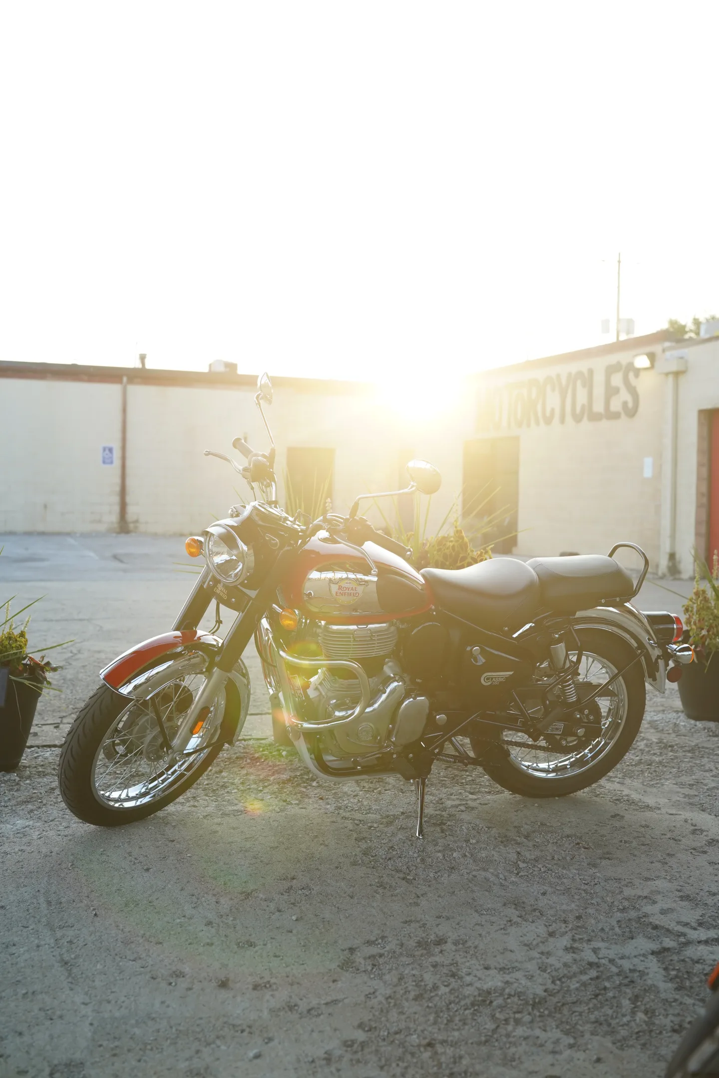 2024 Royal Enfield Classic 350 - Chrome Red - Used