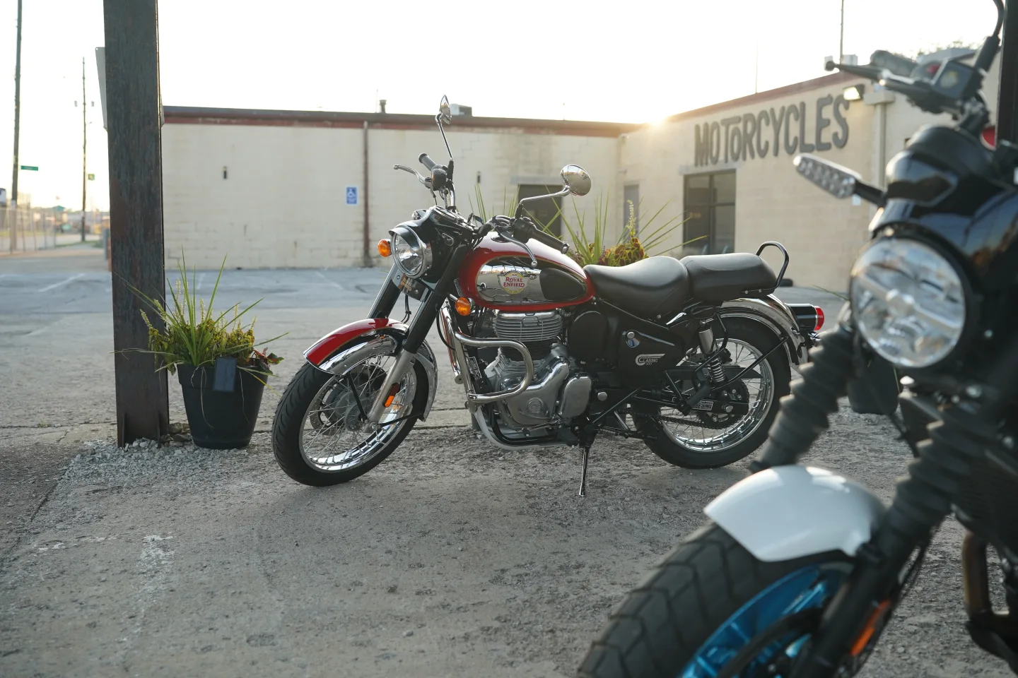 2024 Royal Enfield Classic 350 - Chrome Red - Used